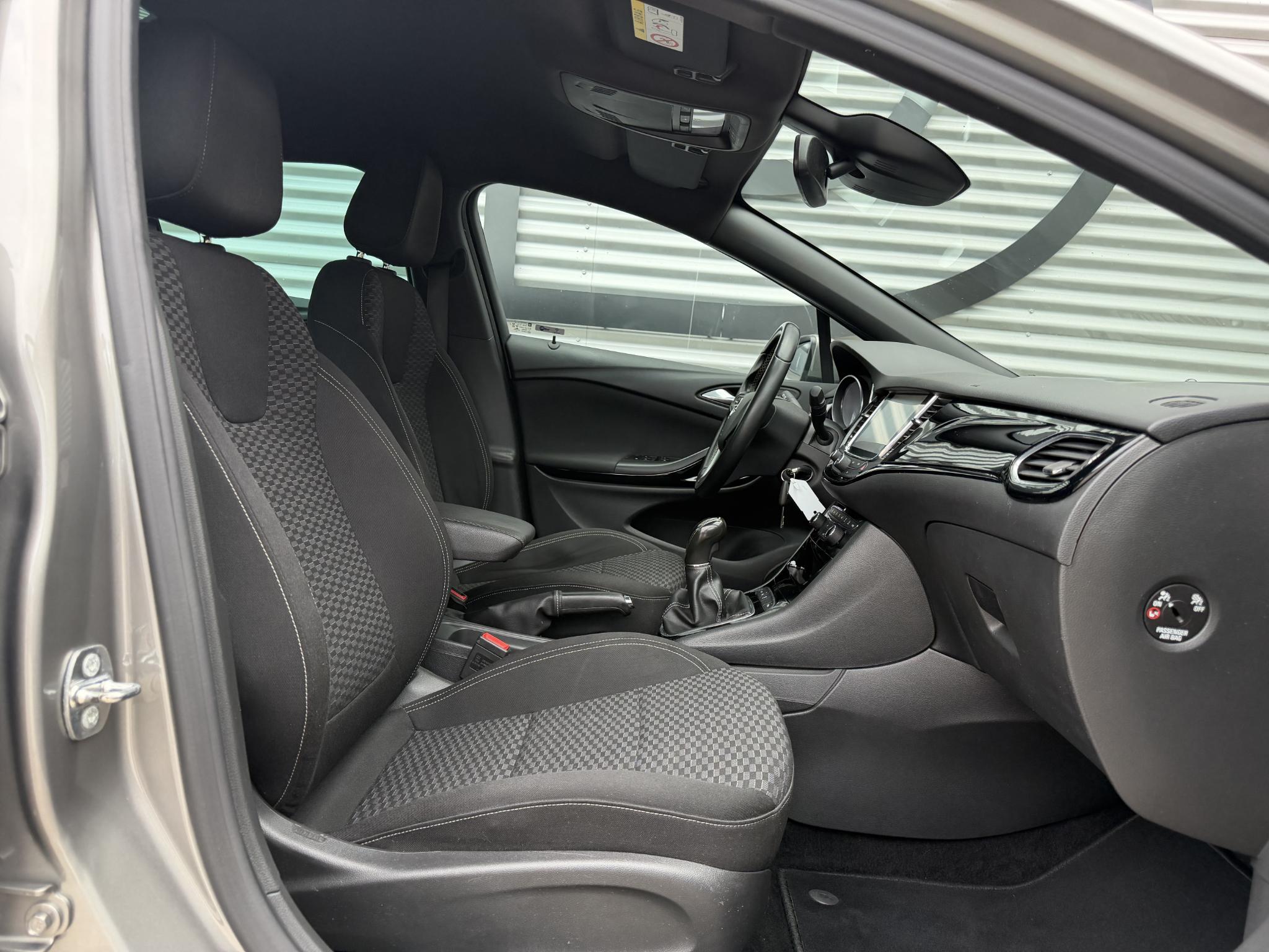 Foto van Opel Astra+
