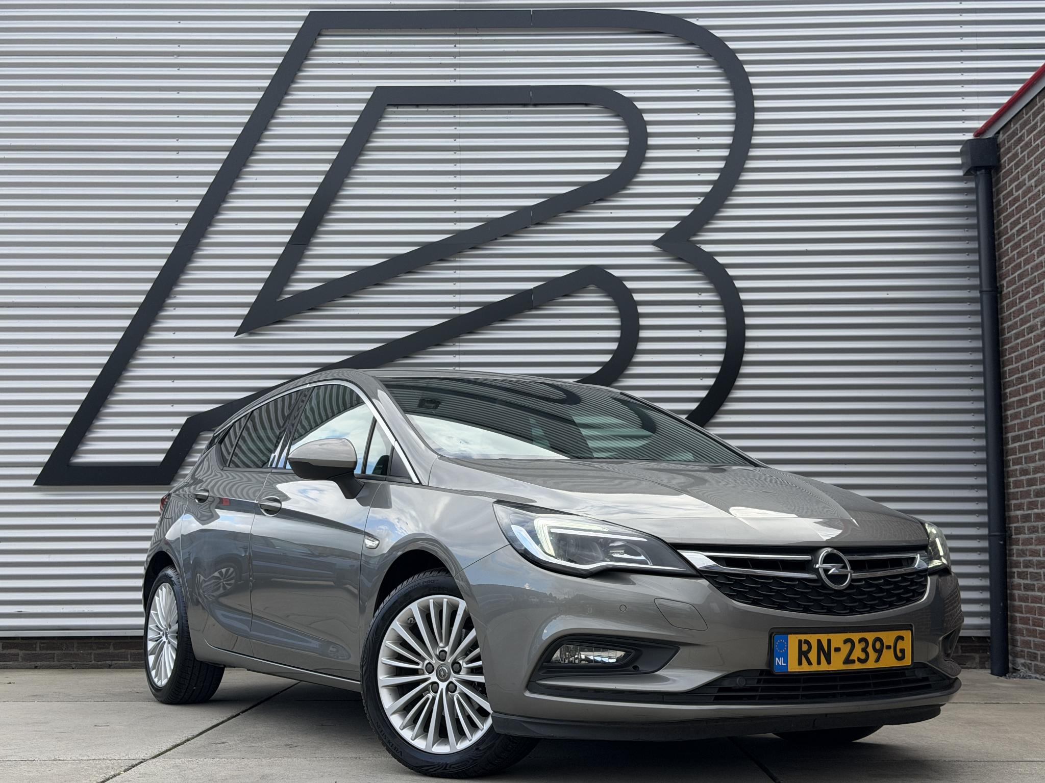 Foto van Opel Astra+