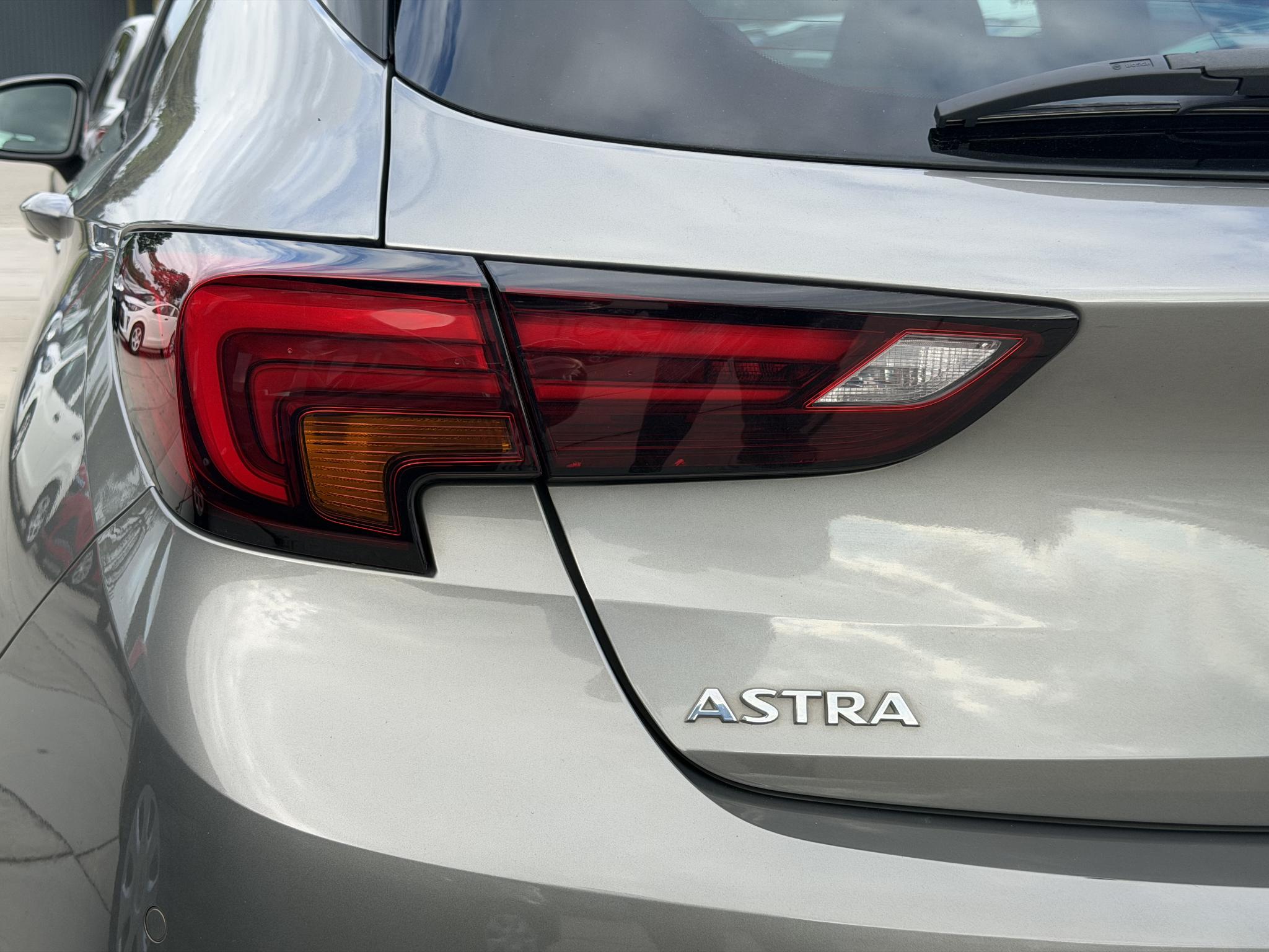 Foto van Opel Astra+