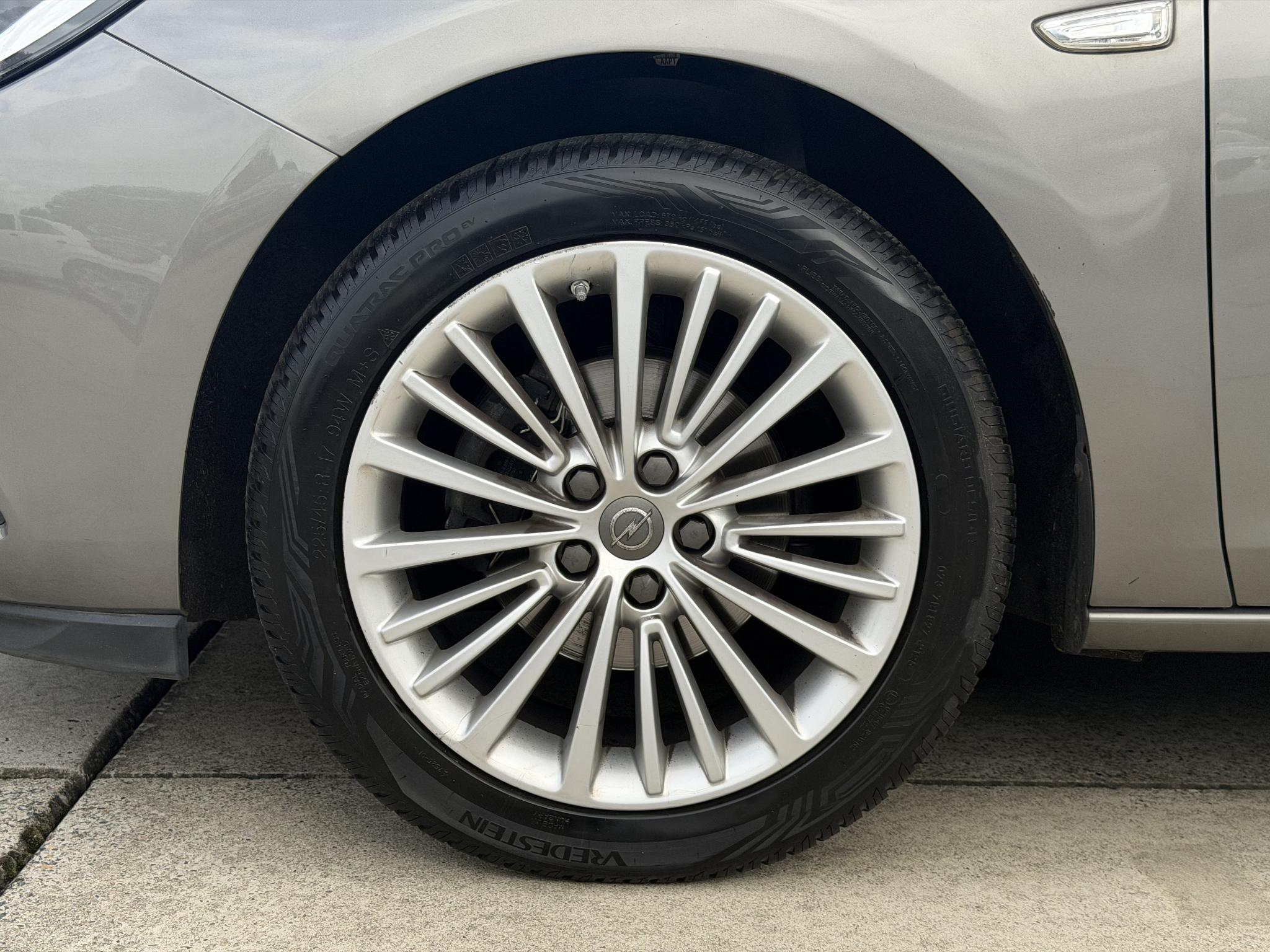 Foto van Opel Astra+