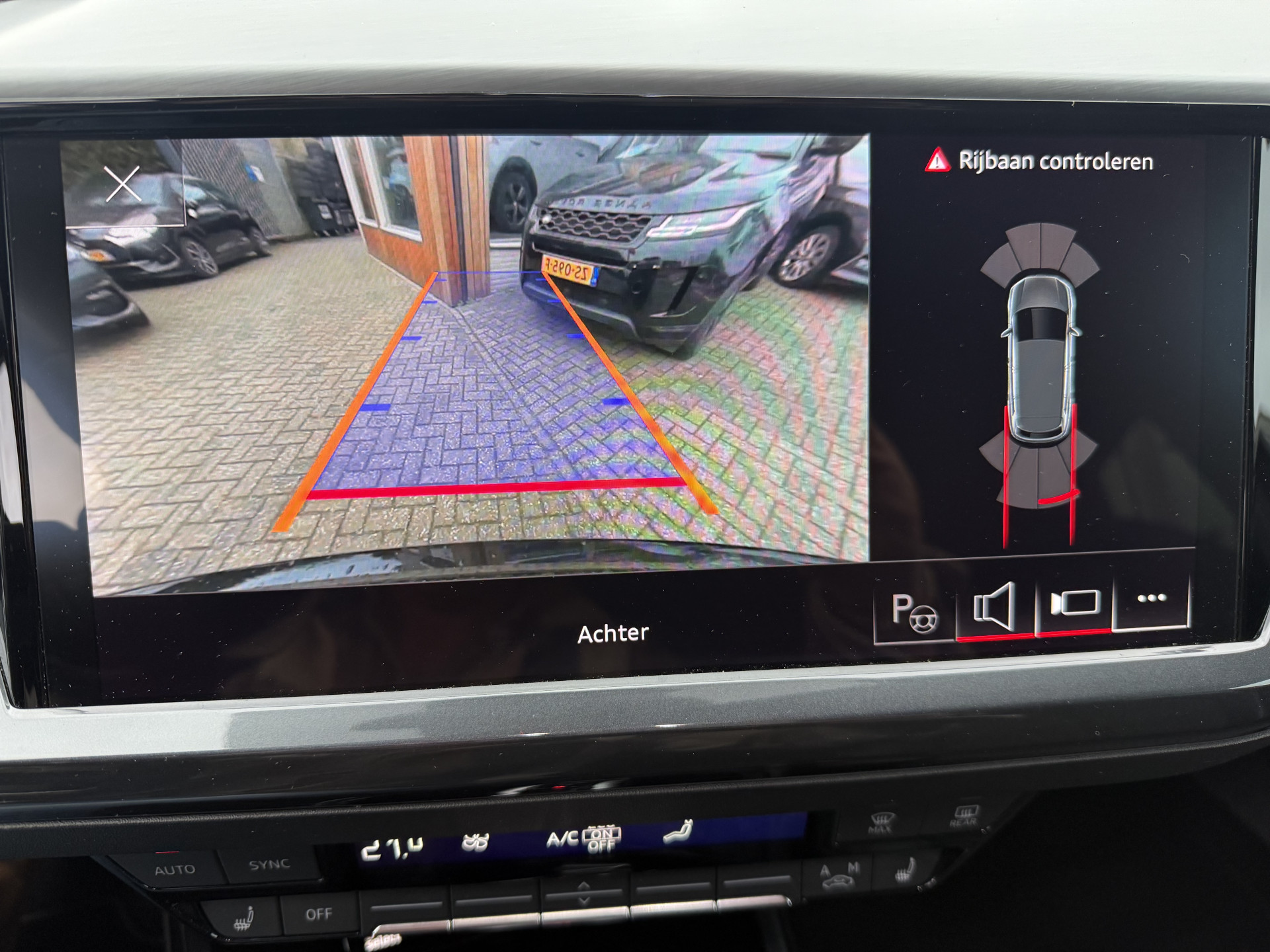 Foto van Audi Q4 40 E-tron