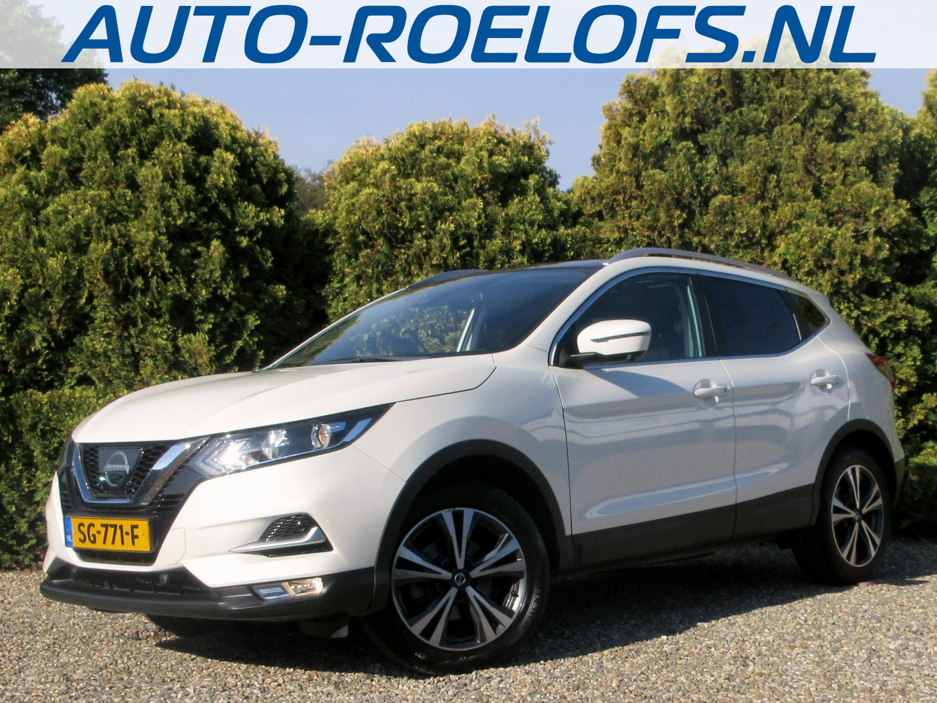 Nissan Nissan Qashqai 1.2 N-Connecta * 360cam * Pano * Trekhaak * 2018 - voorkant