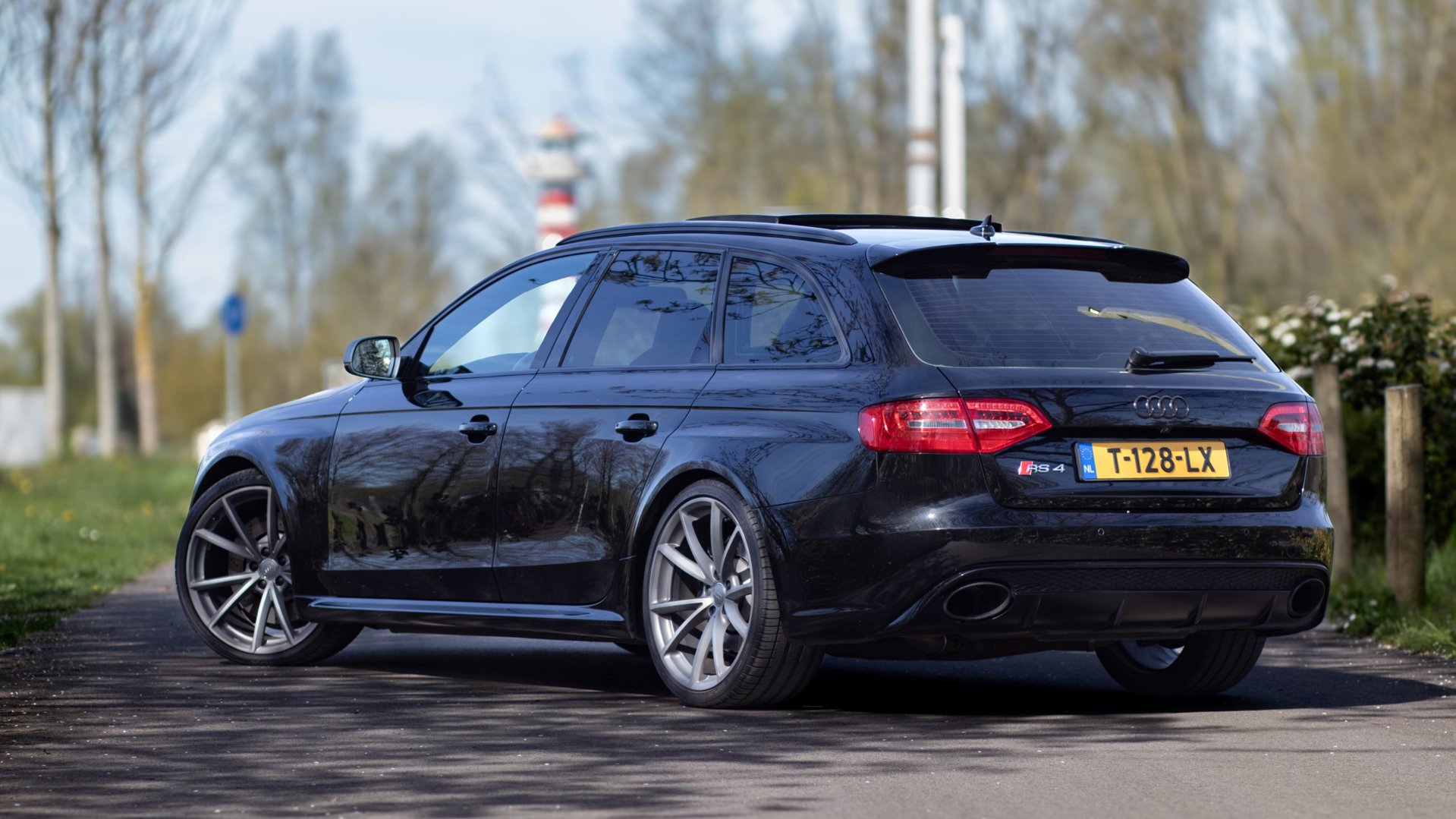 Foto van Audi RS 4 Avant