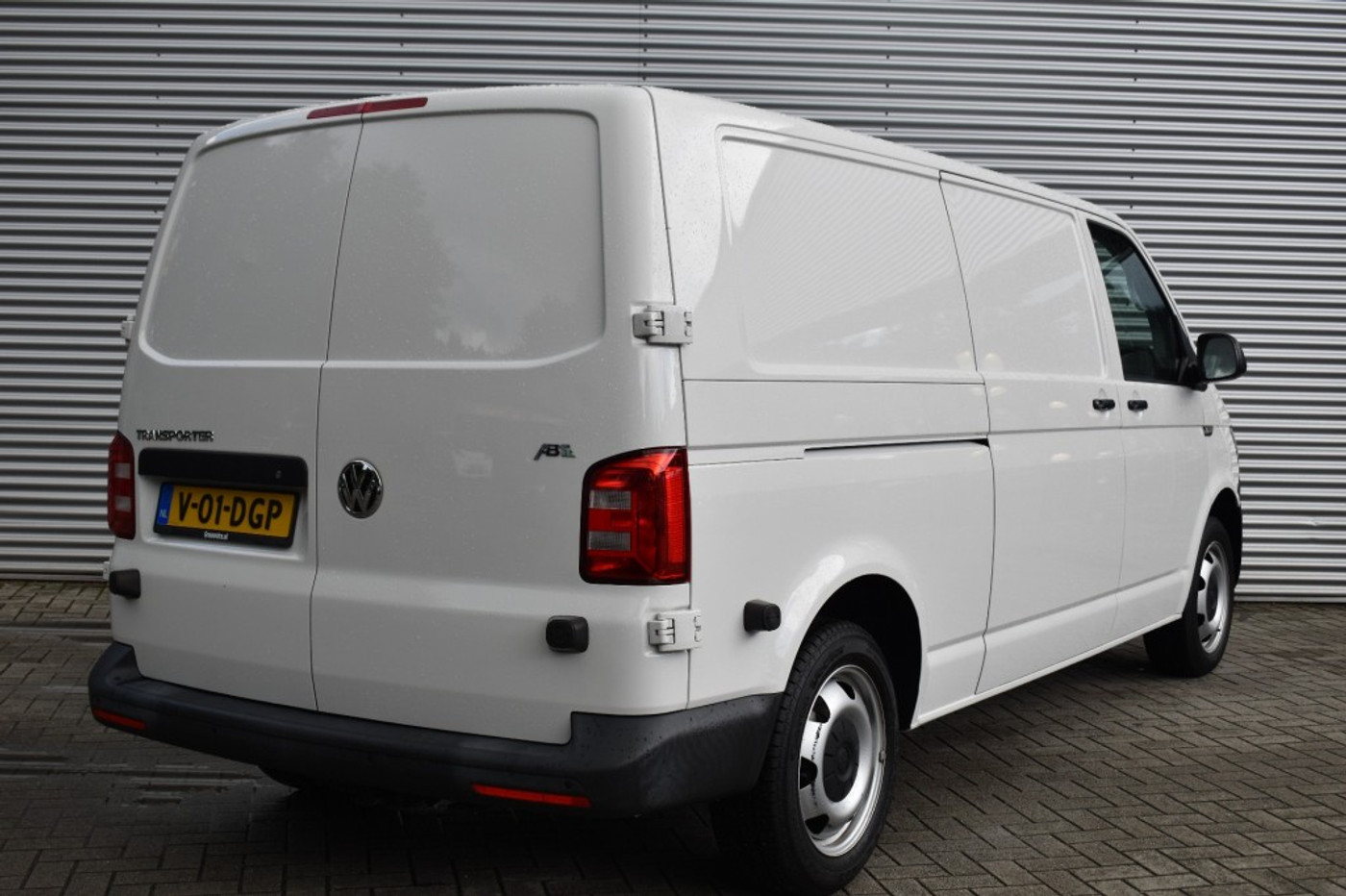 Foto van Volkswagen Abt E-transporter