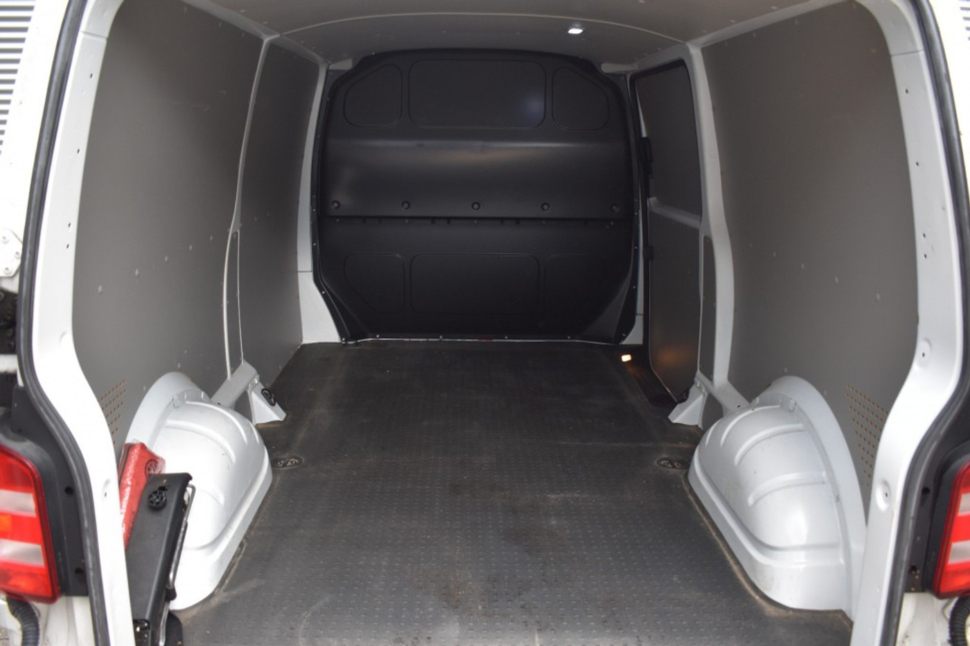 Foto van Volkswagen Abt E-transporter