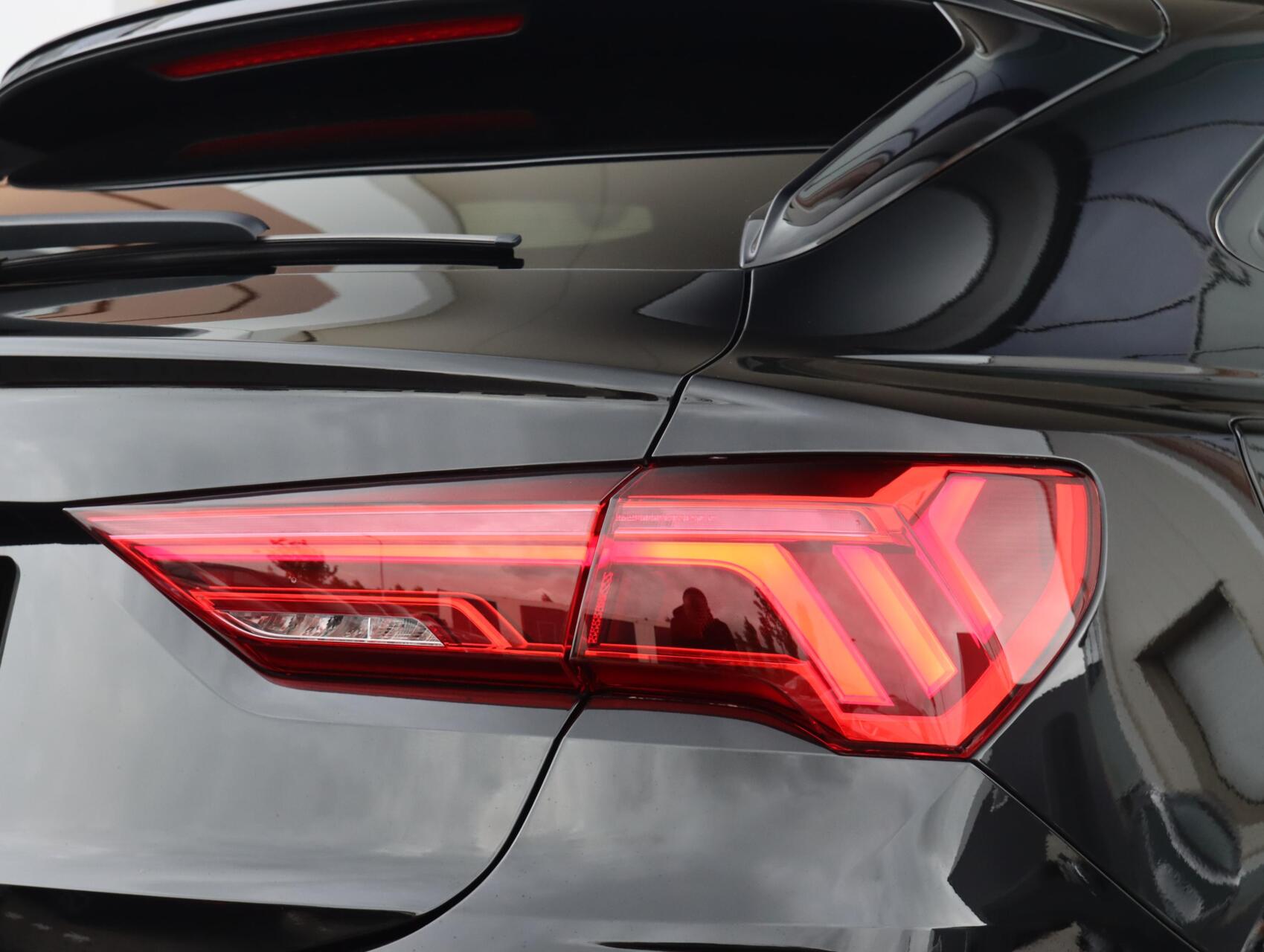 Foto van Audi RS Q3 Sportback