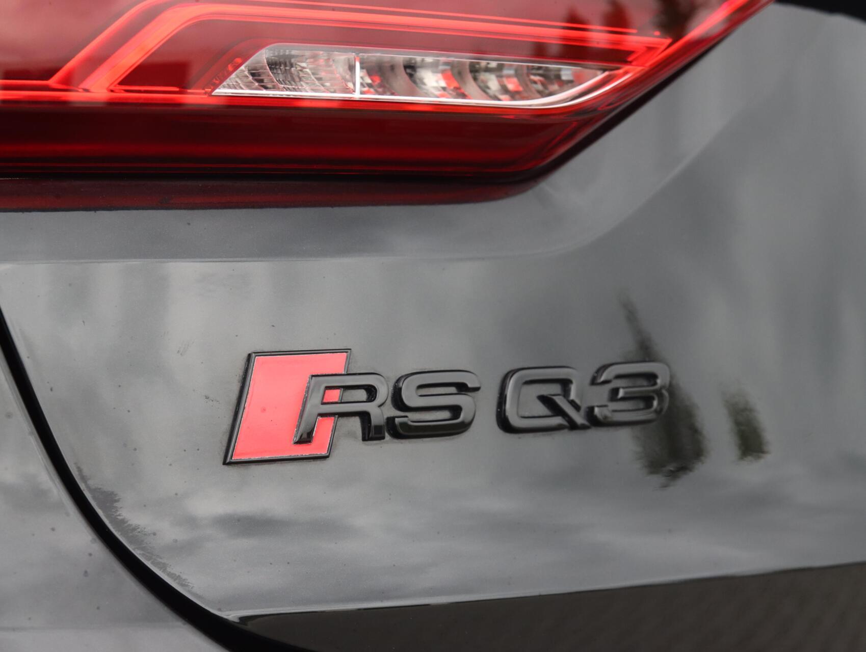 Foto van Audi RS Q3 Sportback