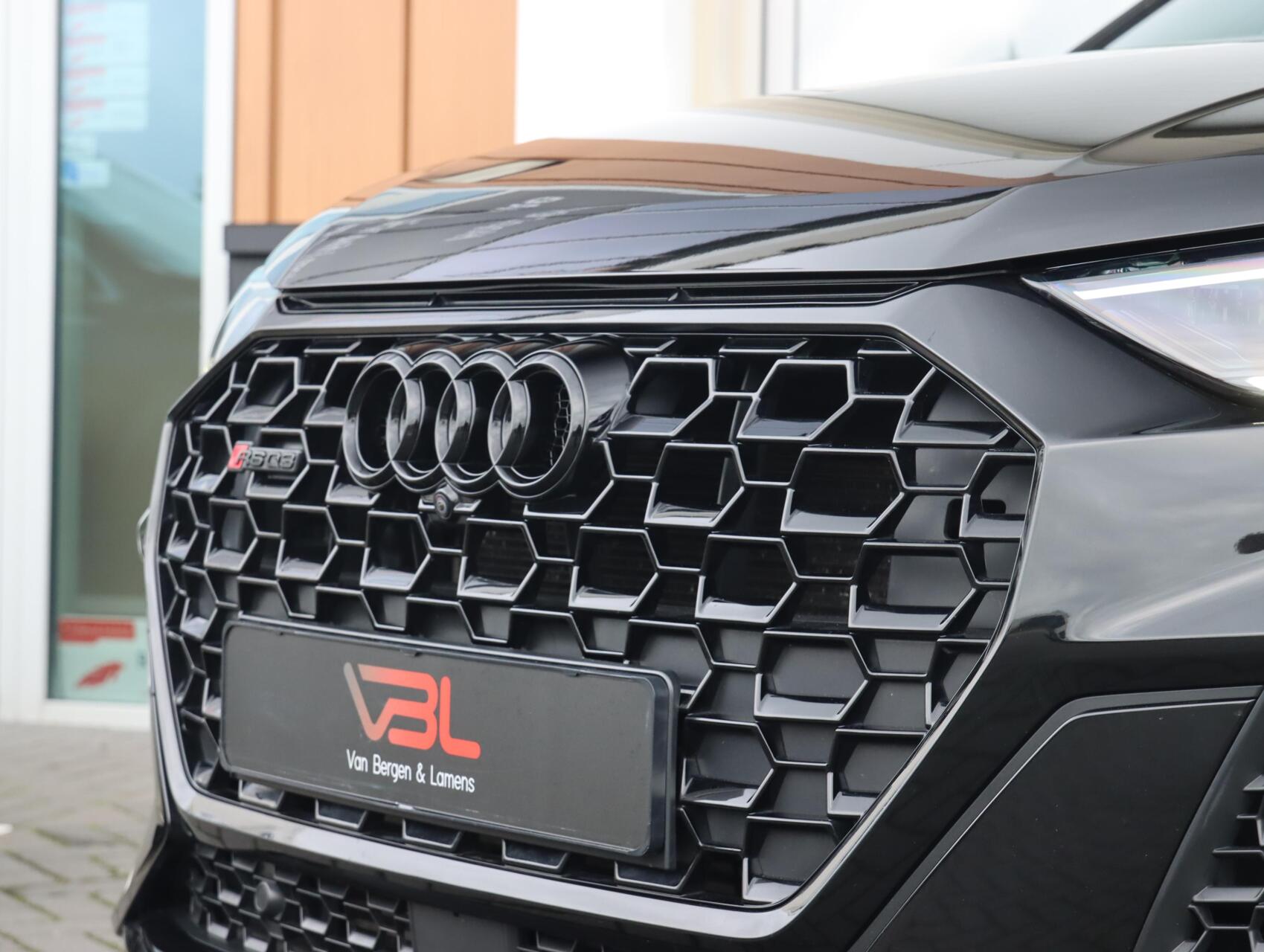 Foto van Audi RS Q3 Sportback