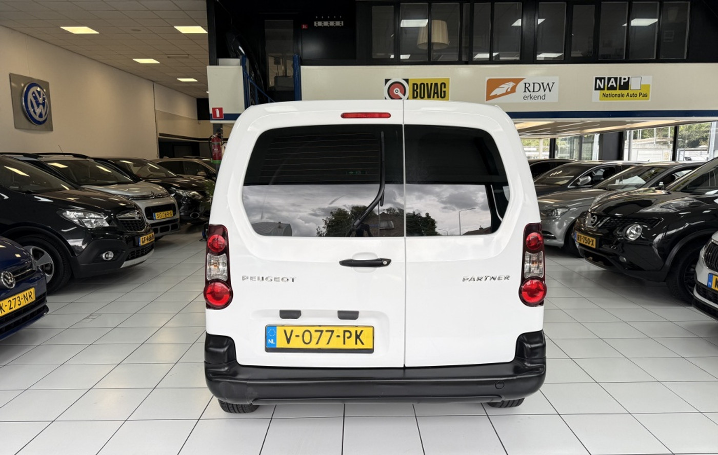 Foto van Peugeot Partner