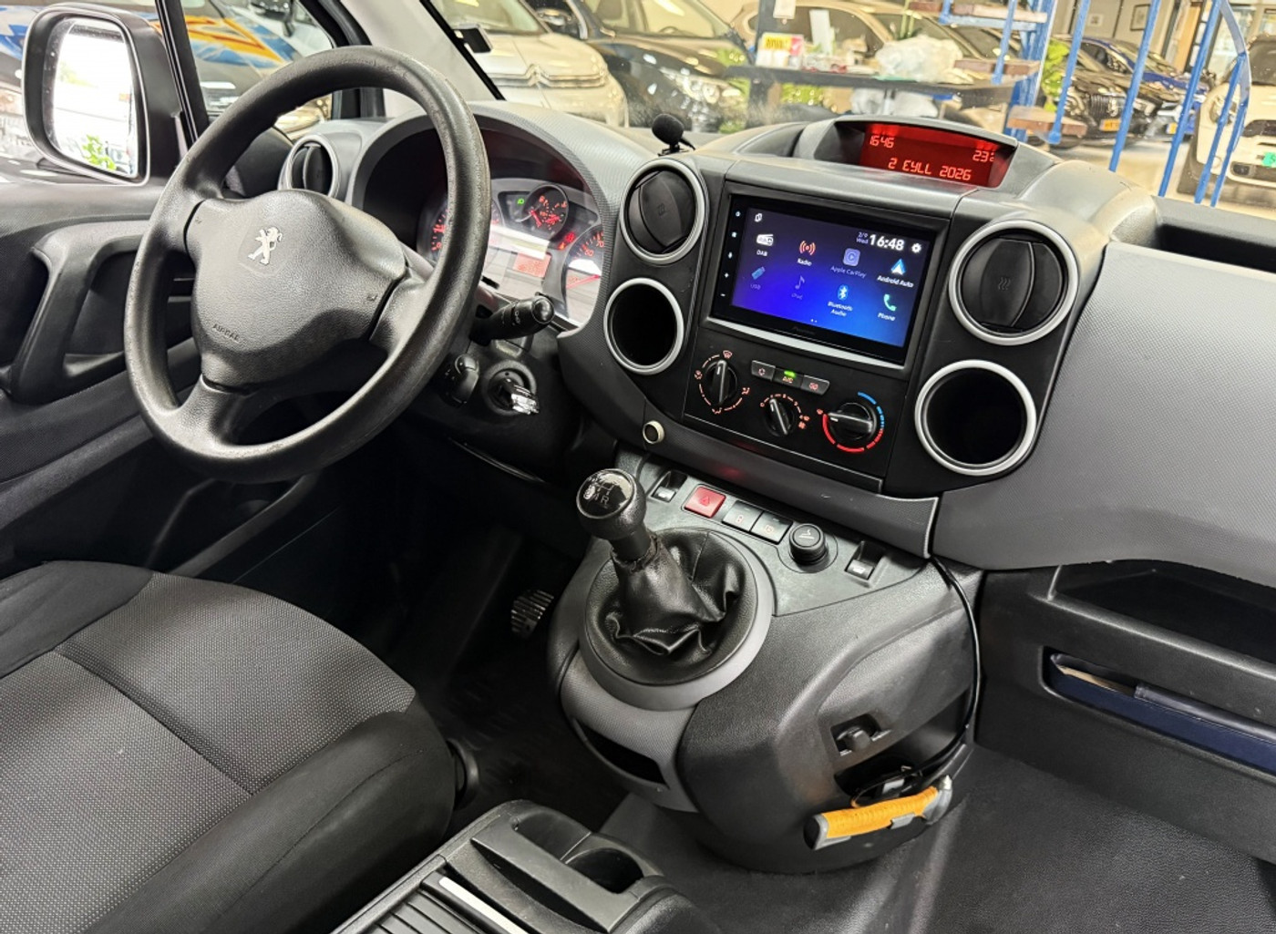 Foto van Peugeot Partner