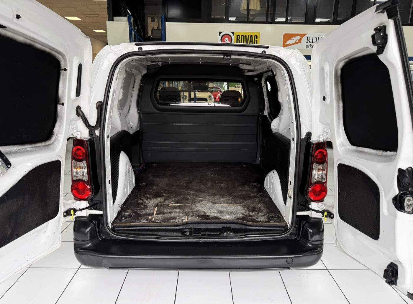 Foto van Peugeot Partner