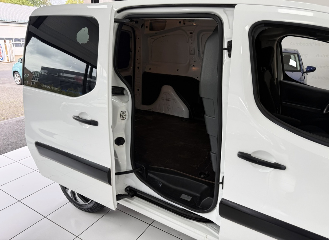 Foto van Peugeot Partner