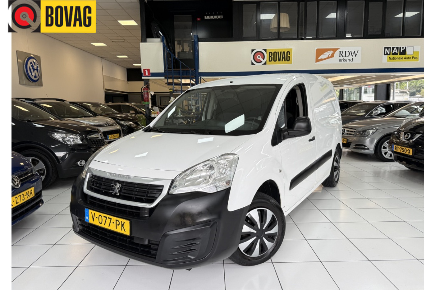 Peugeot Partner 120 1.6 BlueHDiL1Pre Airco 2018 - voorkant