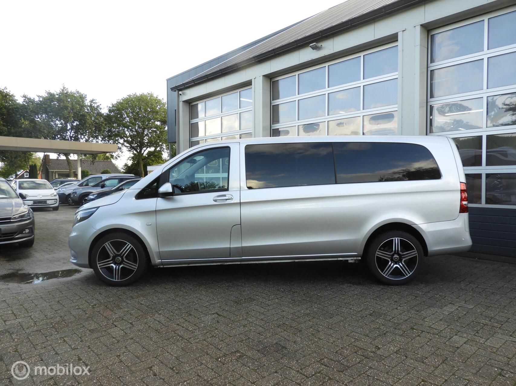 Foto van Mercedes-Benz Vito Tourer
