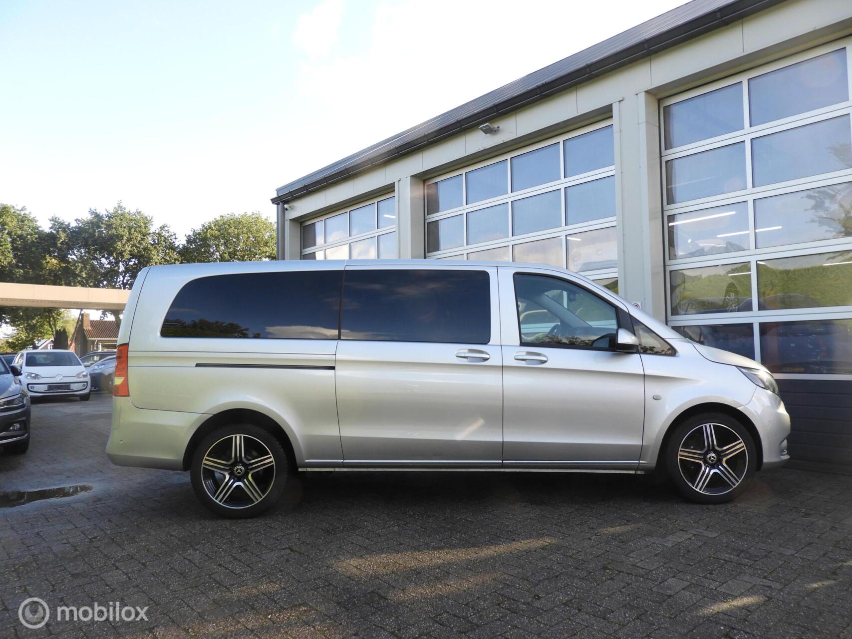 Foto van Mercedes-Benz Vito Tourer