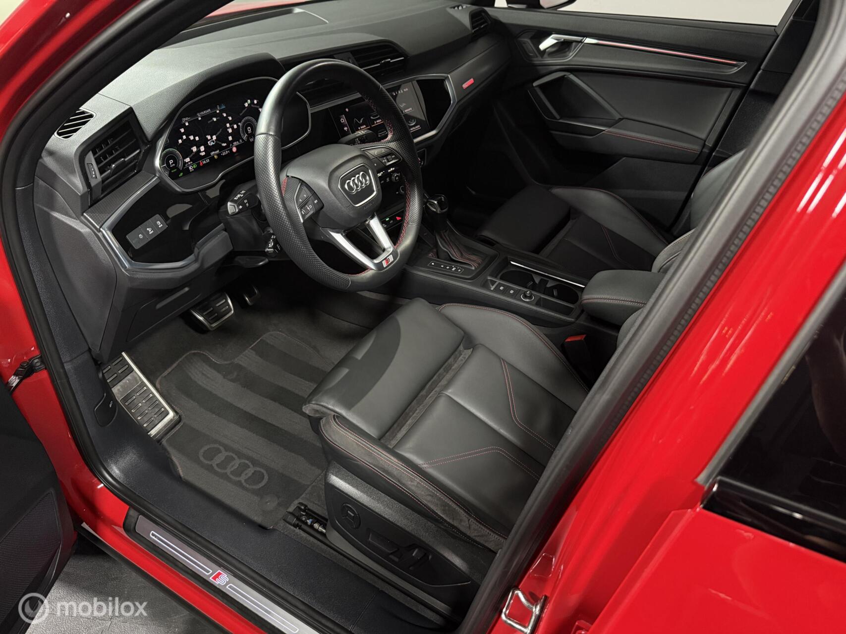 Foto van Audi Q3 Sportback E-tron