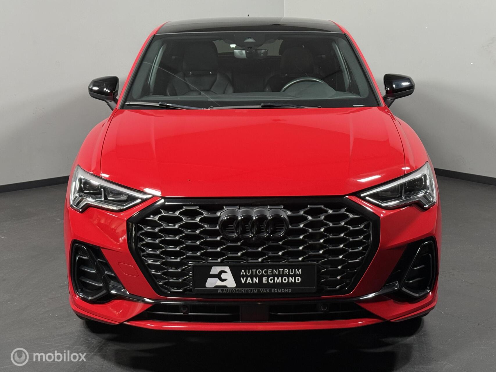 Foto van Audi Q3 Sportback E-tron