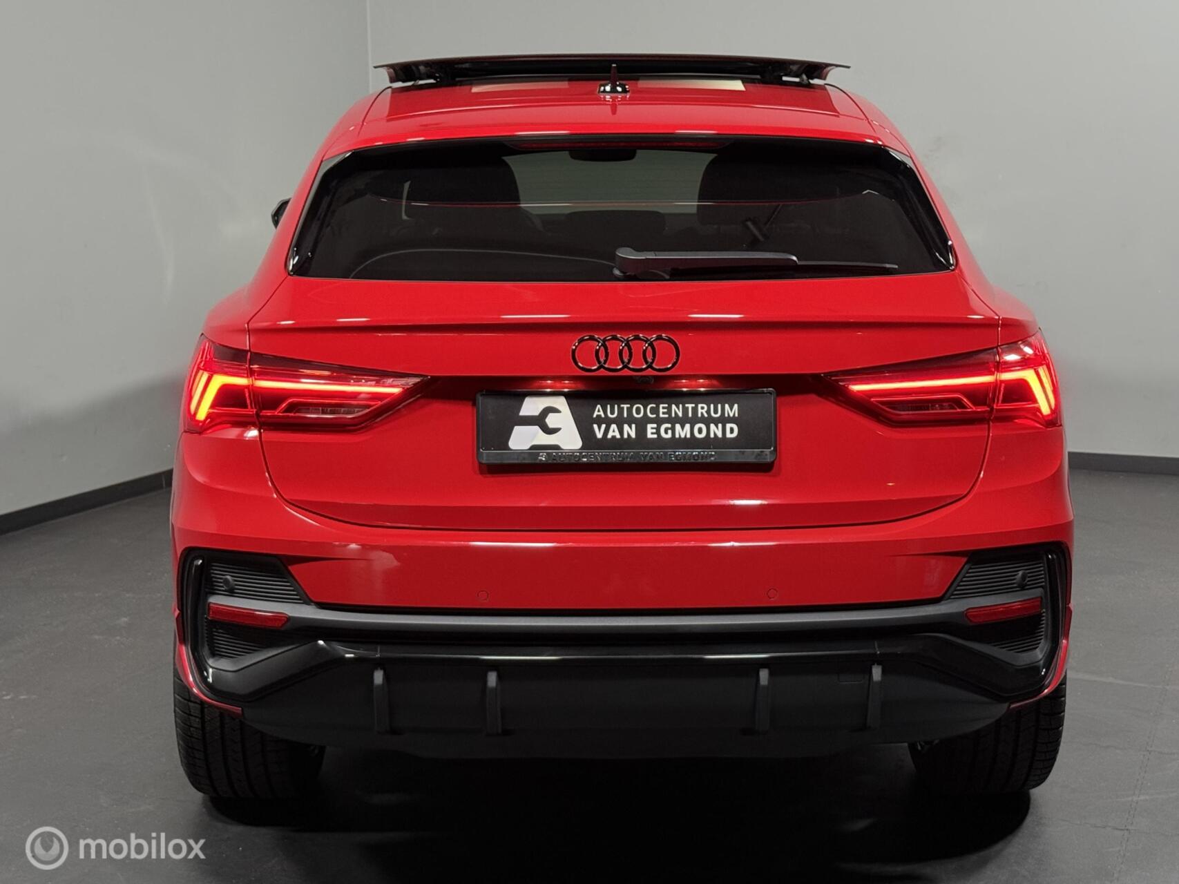 Foto van Audi Q3 Sportback E-tron