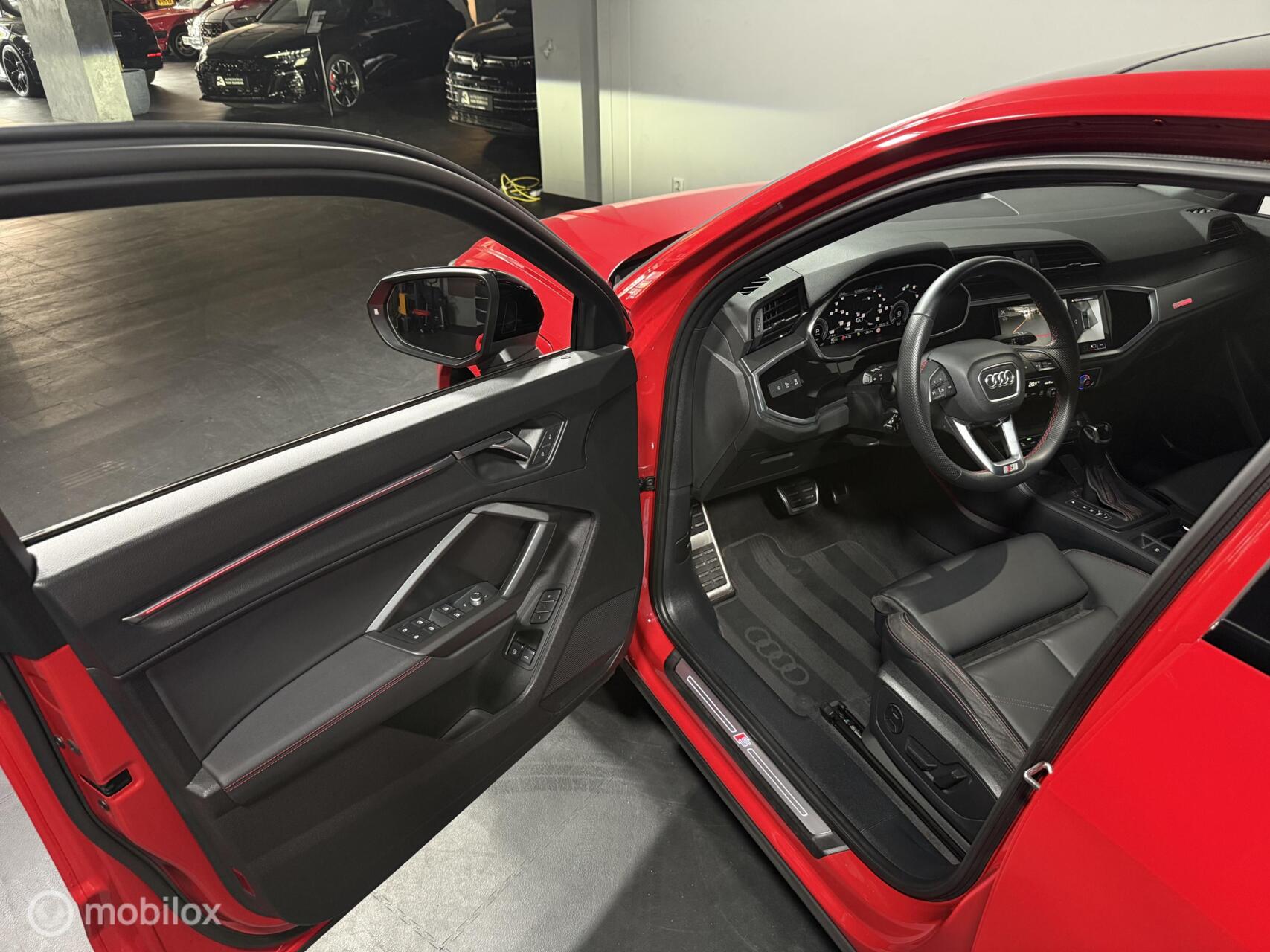 Foto van Audi Q3 Sportback E-tron