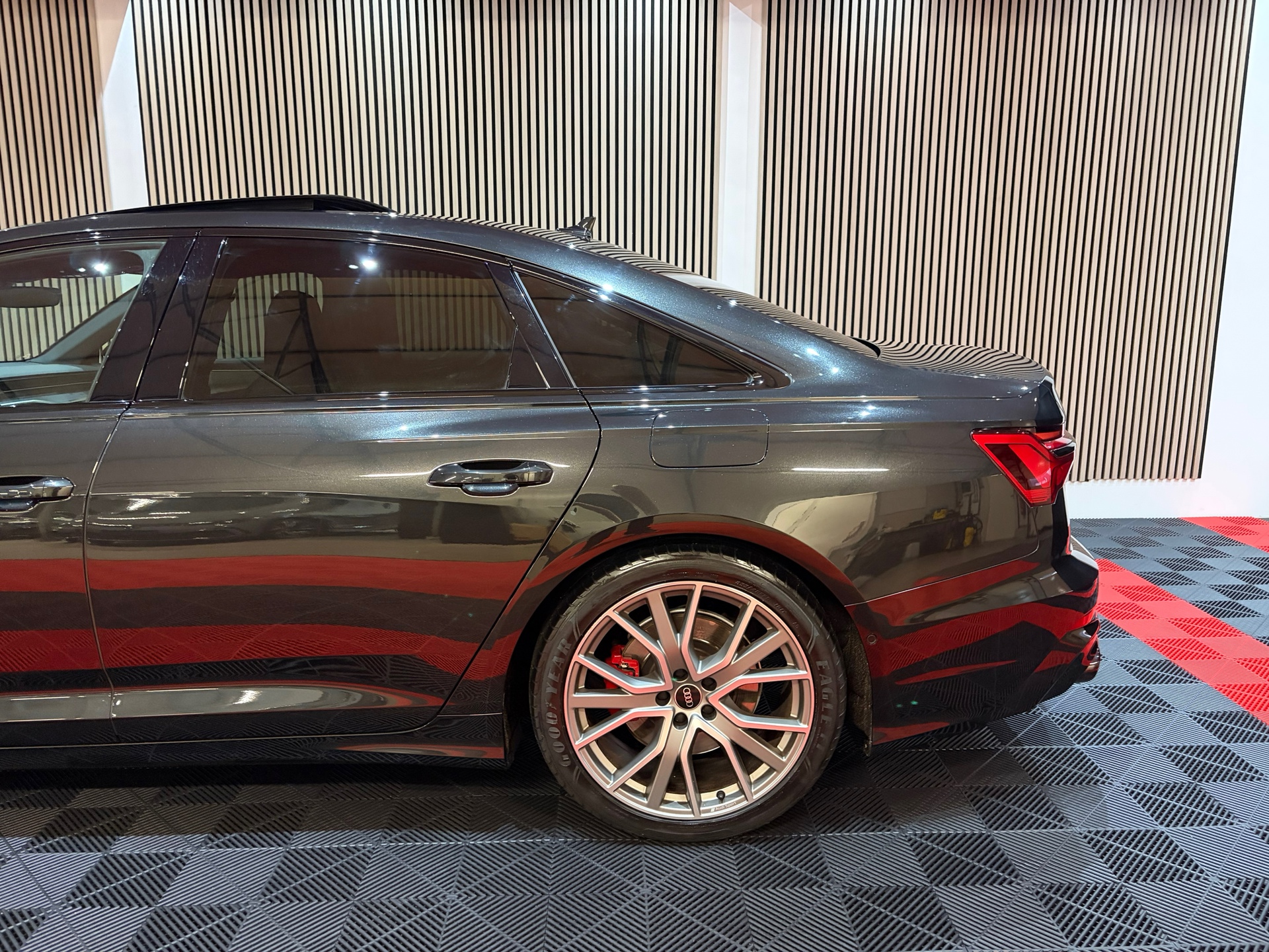 Foto van Audi A6 55 TFSI E