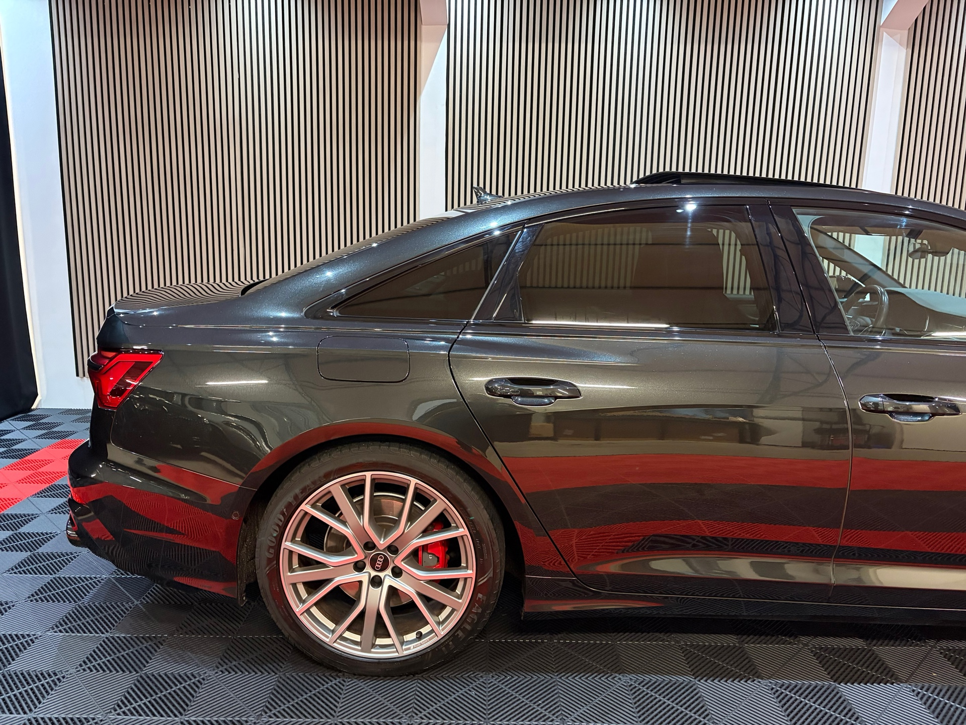 Foto van Audi A6 55 TFSI E