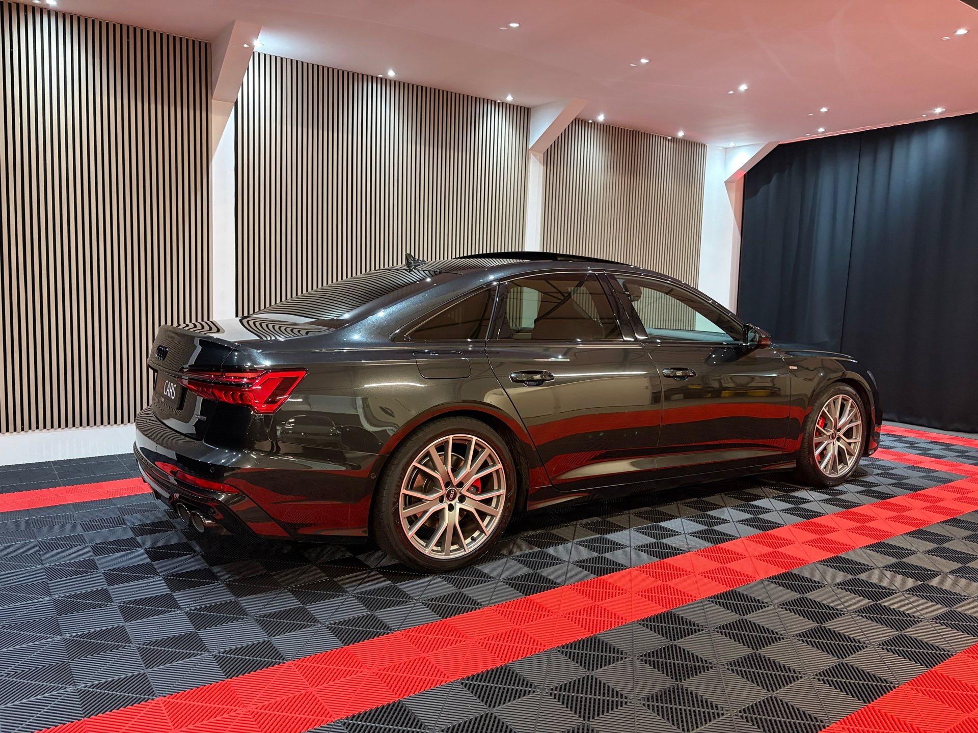 Foto van Audi A6 55 TFSI E