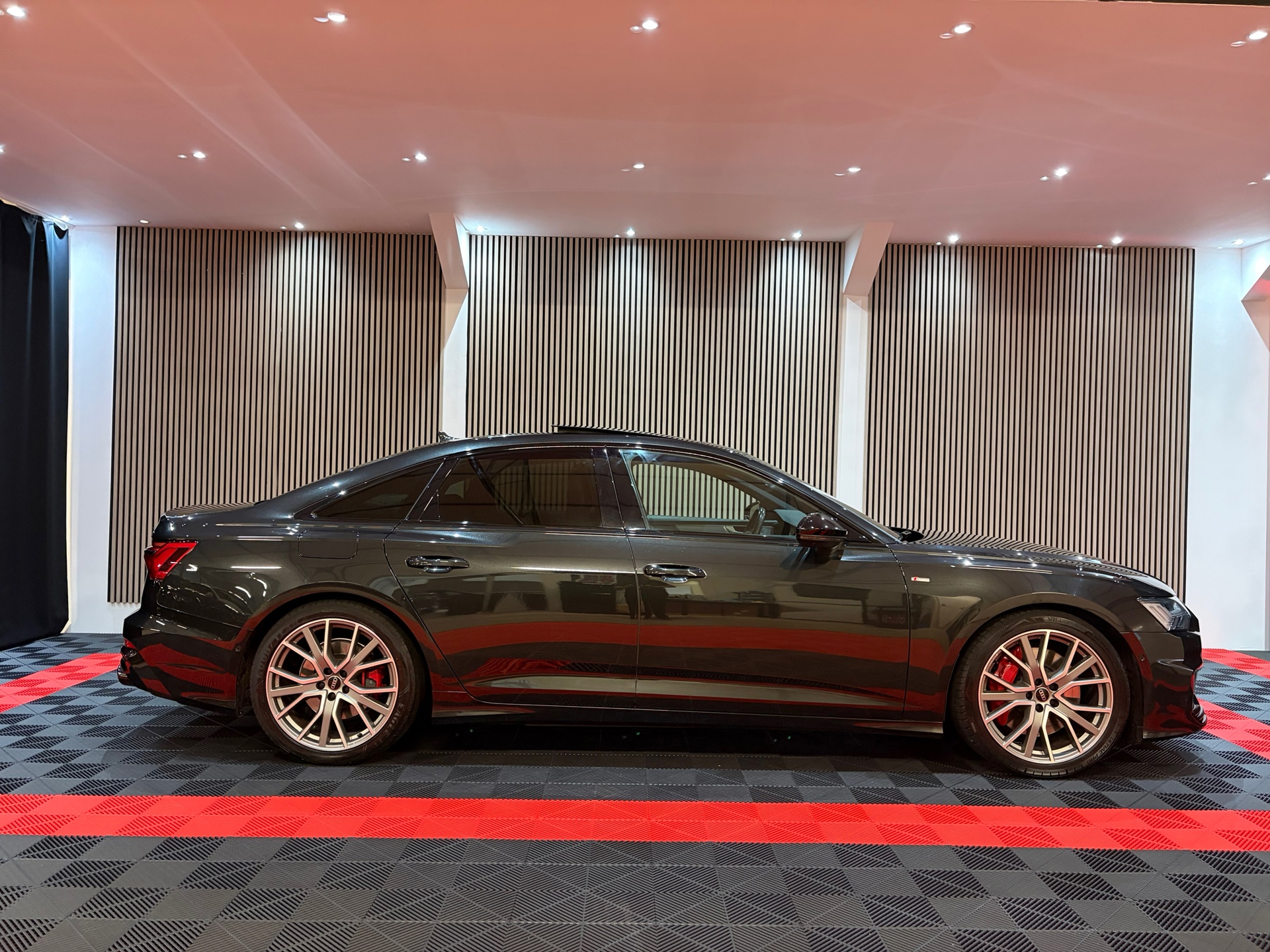 Foto van Audi A6 55 TFSI E