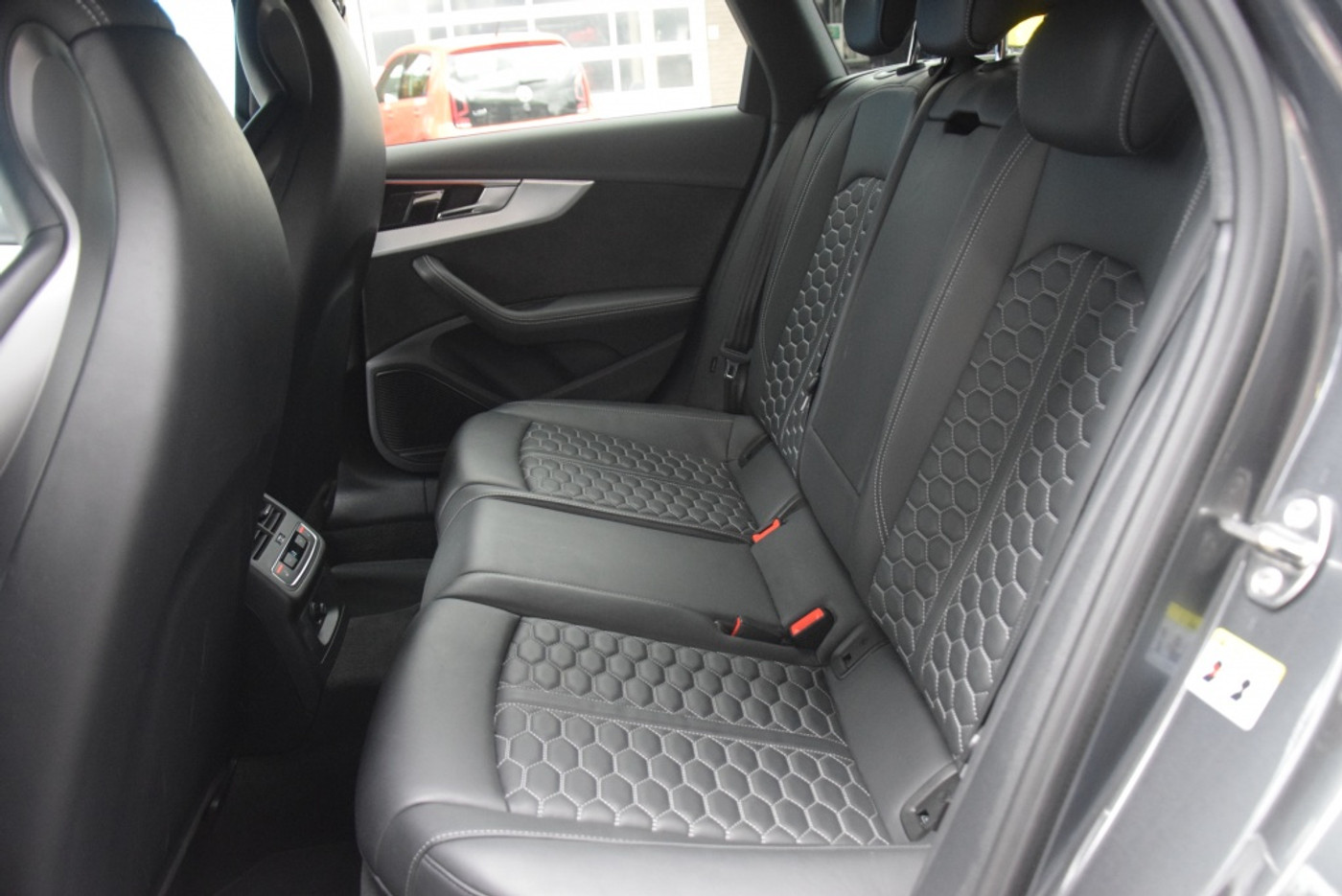 Foto van Audi RS 4 Avant