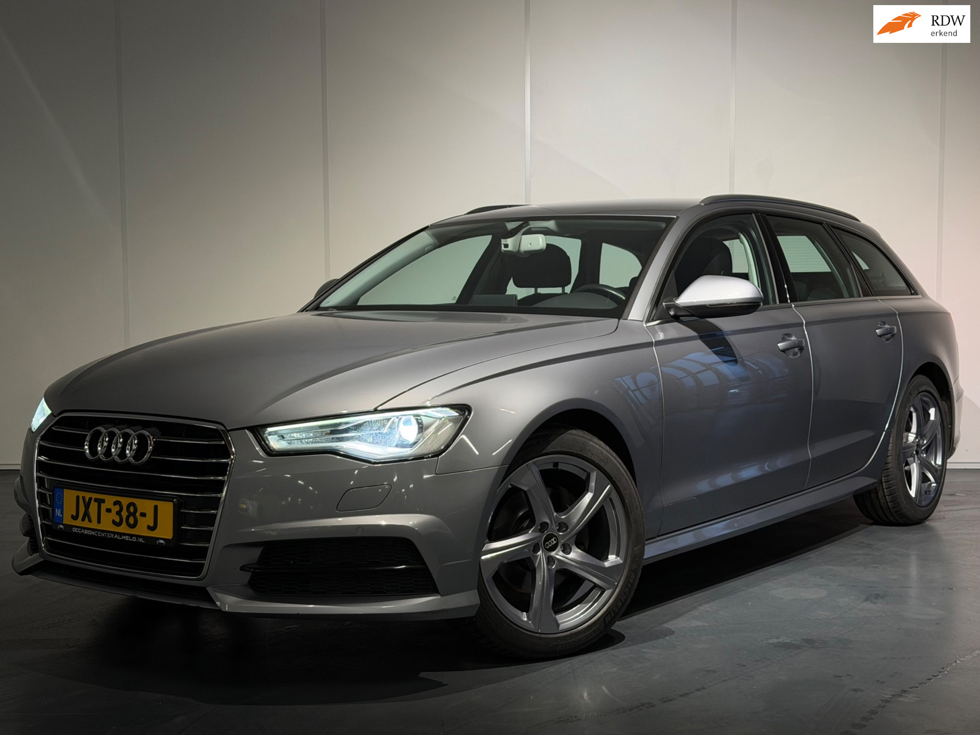 Audi A6 Avant 1.8 TFSI ultra S-tronic /Clima/Cruise/PDC/Keyless/LED/19''/Trekhaak 2016 - voorkant