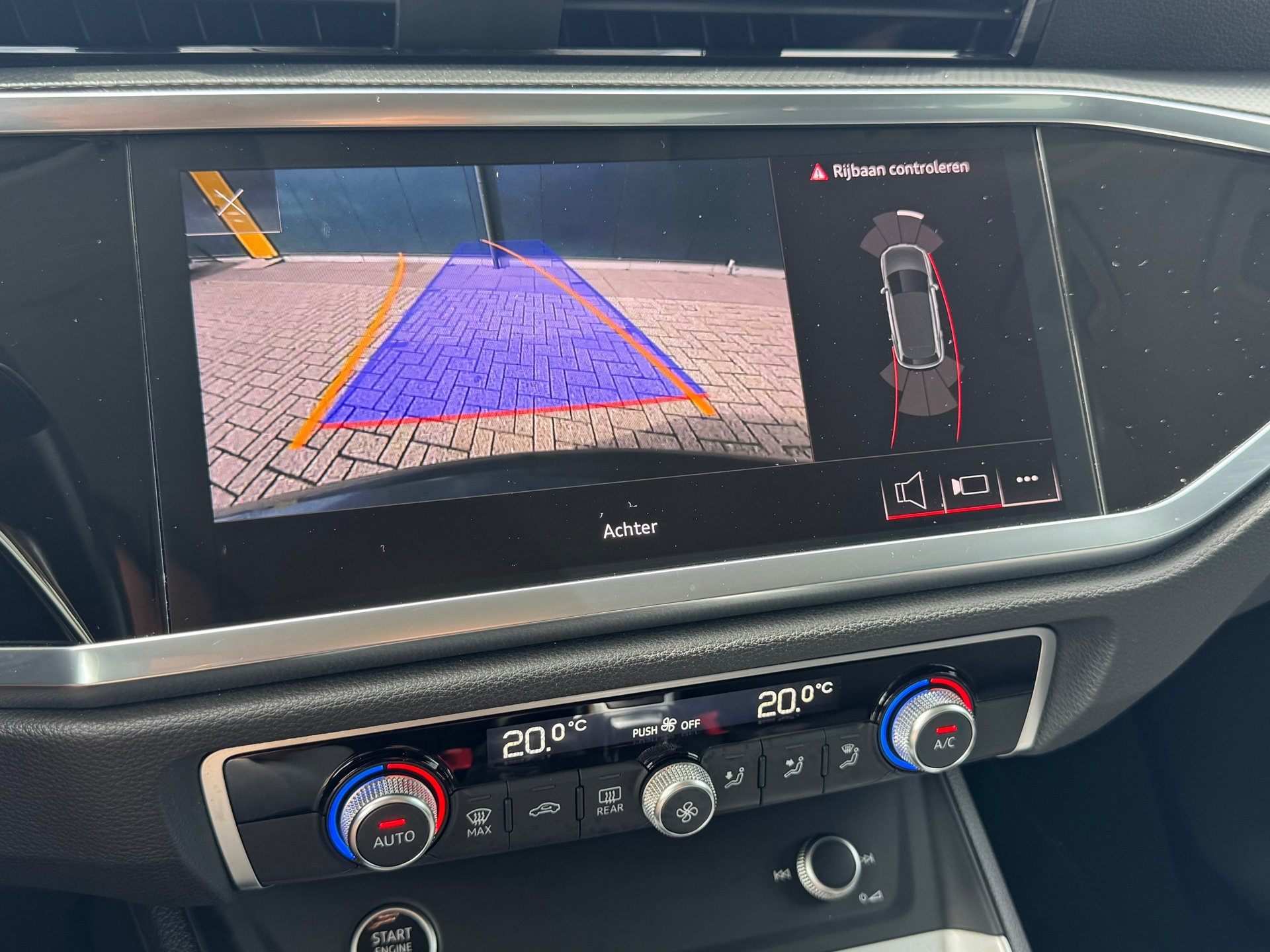Foto van Audi Q3 E-tron