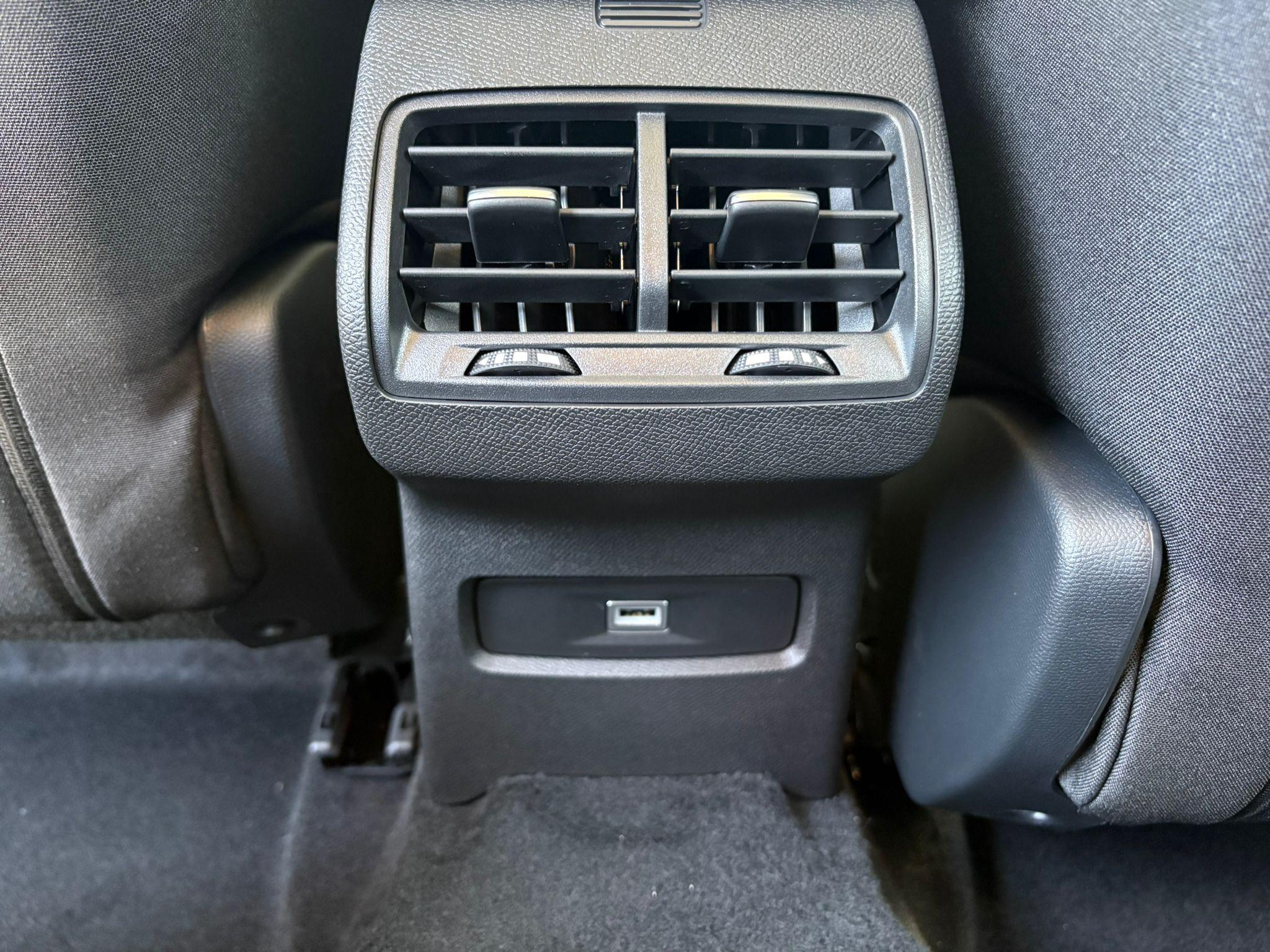 Foto van Citroen E-c4