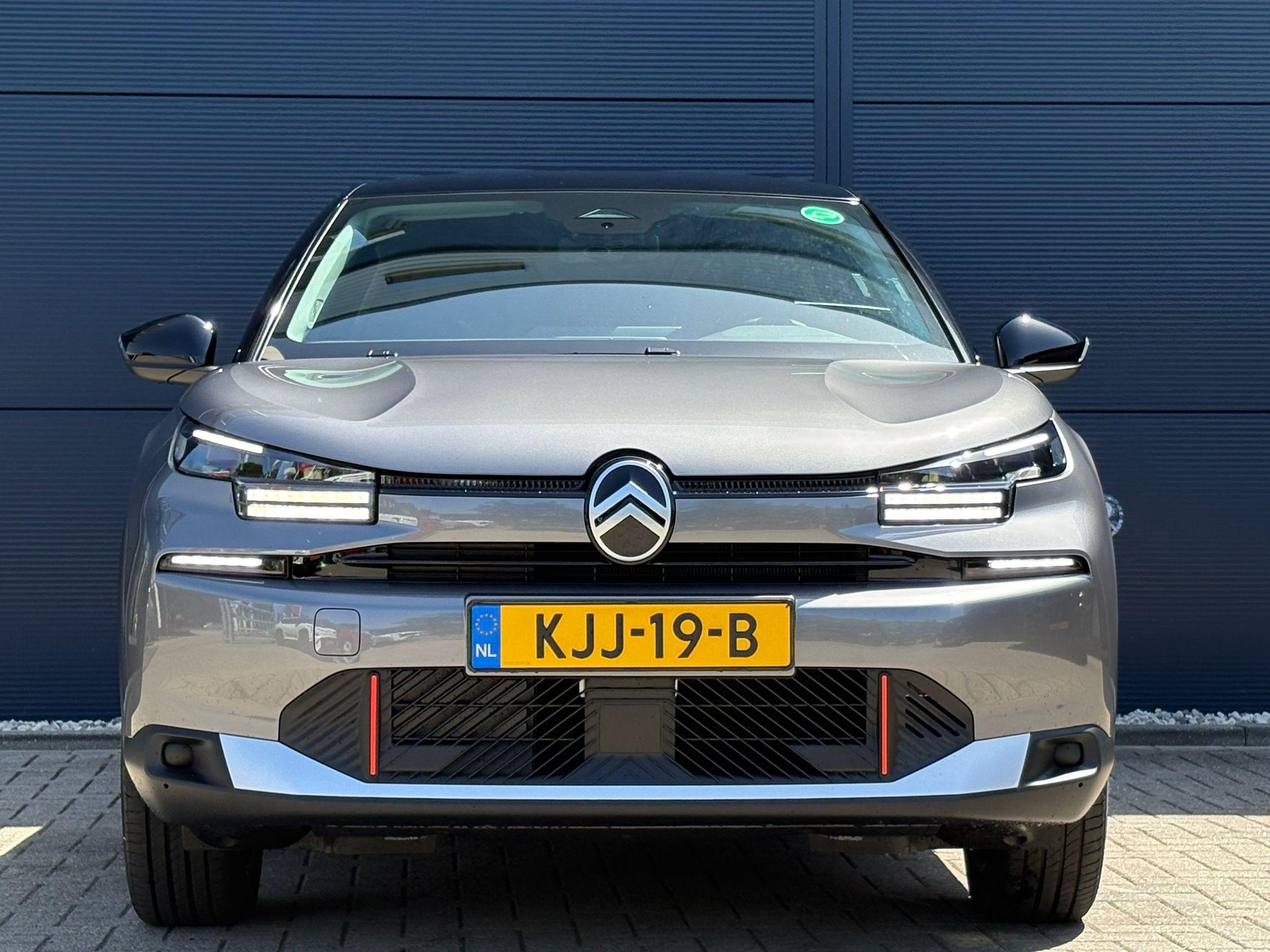 Foto van Citroen E-c4
