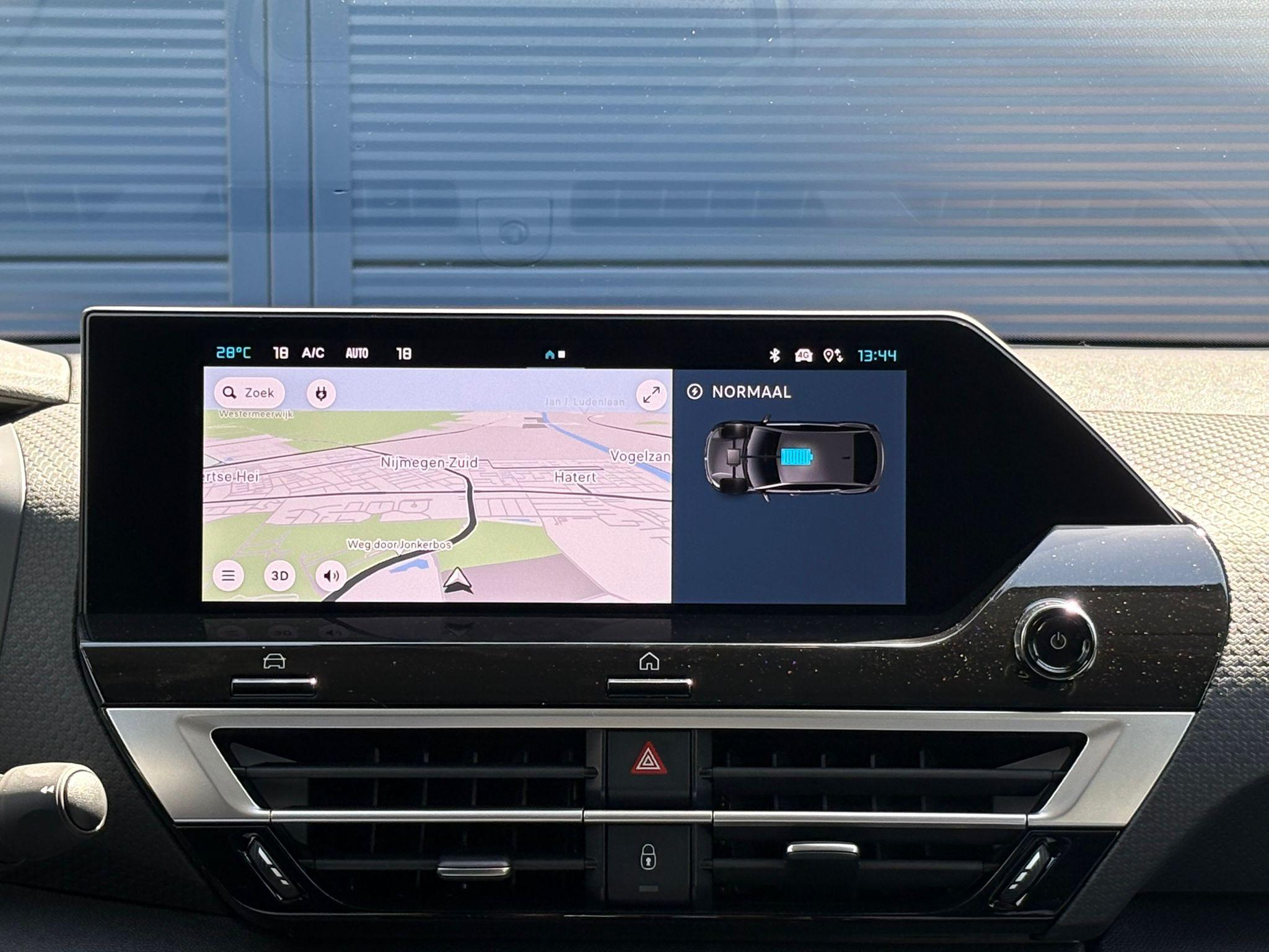 Foto van Citroen E-c4