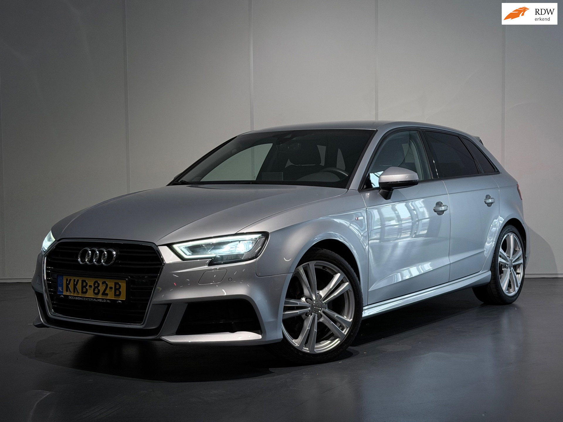 Audi A3 Sportback 40 TFSI S-Tronic S-Line /Clima/ACC/PDC/CarPlay/Dynamic/Led/LaneAss/LMV 2019 - voorkant