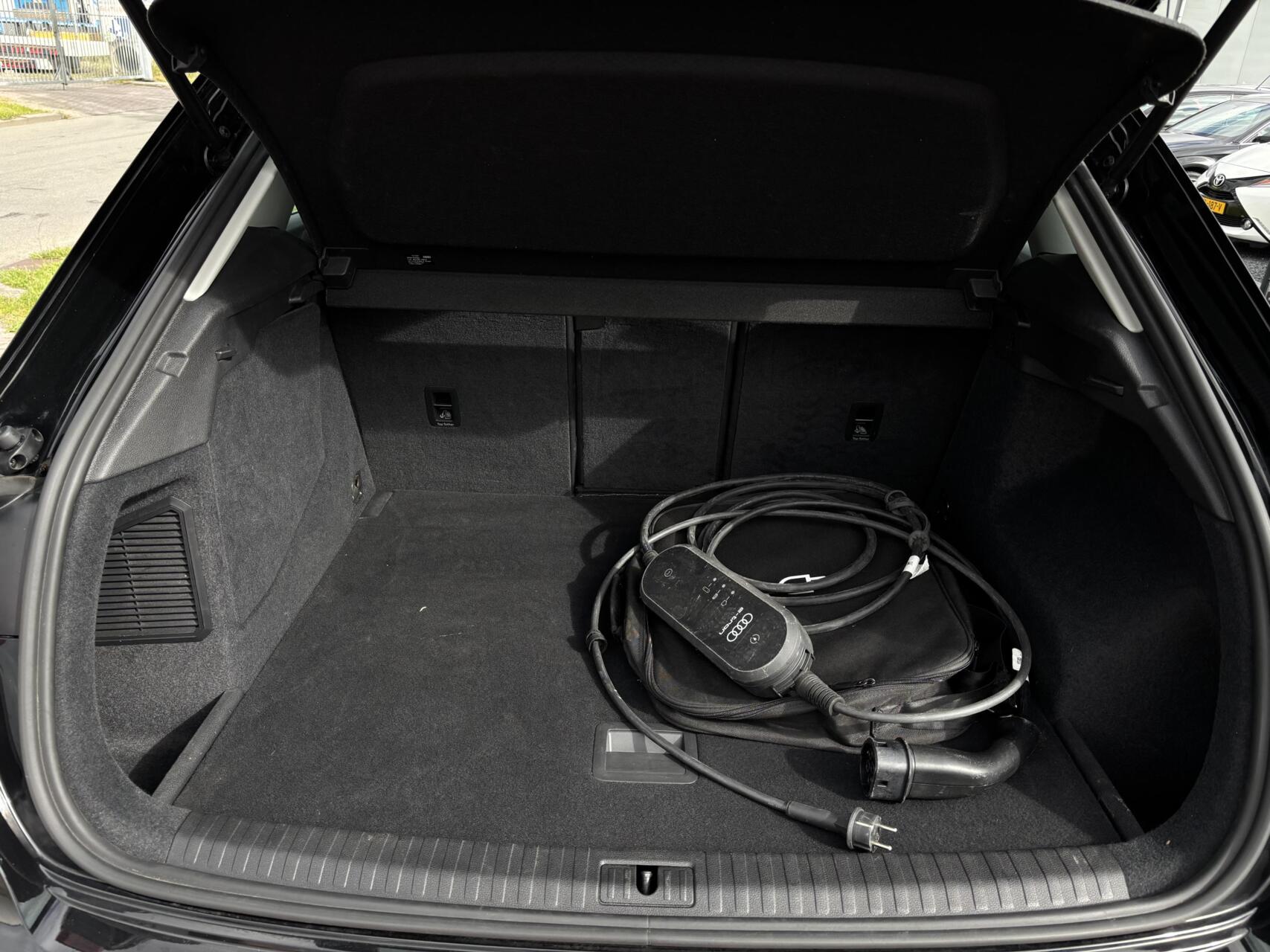 Foto van Audi Q3 E-tron