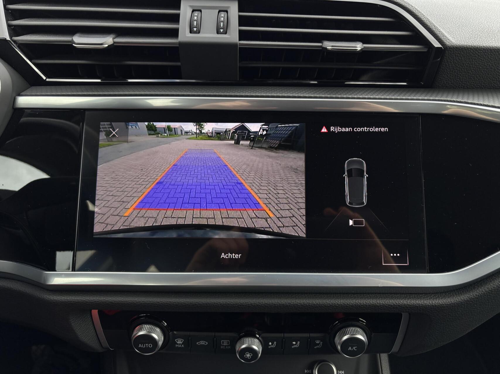 Foto van Audi Q3 E-tron