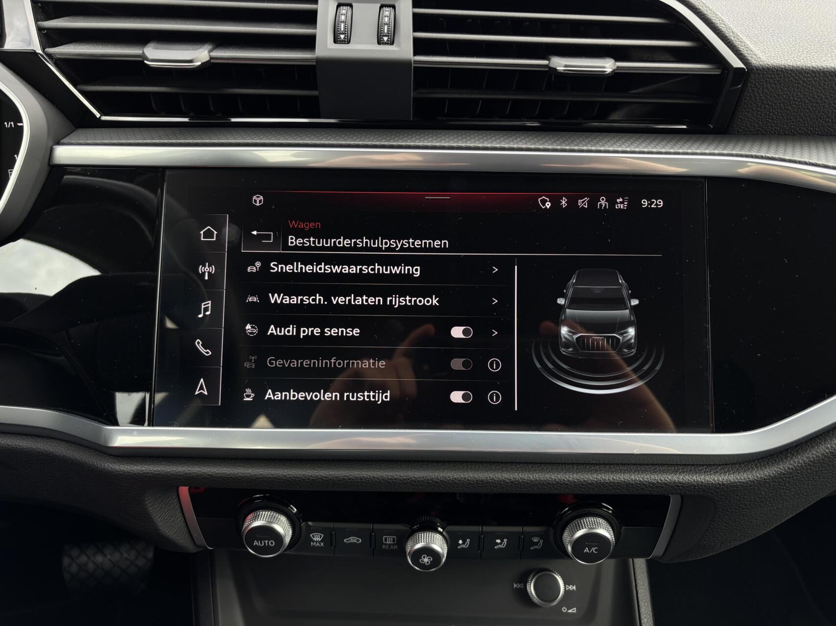 Foto van Audi Q3 E-tron