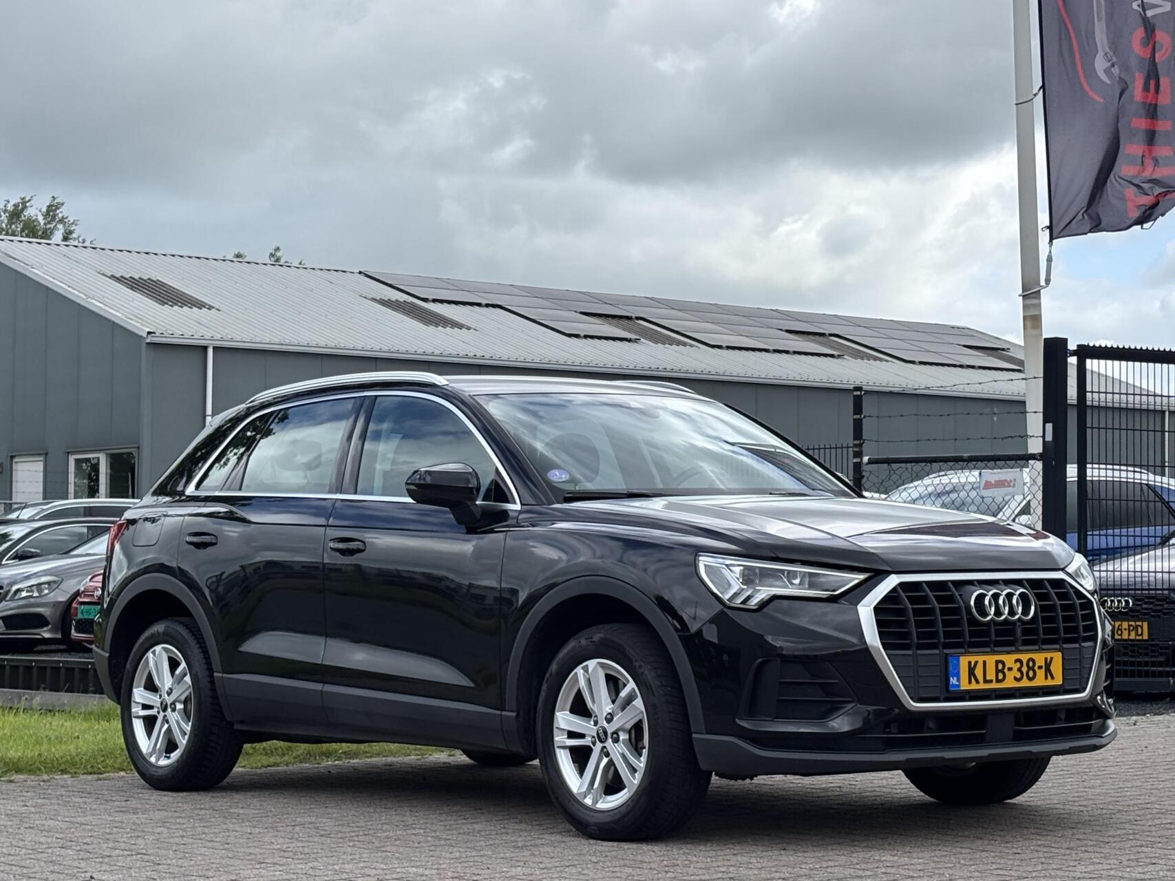 Audi Q3 E-tron 45 TFSI e Advanced edition cruise camera pdc 2022 - voorkant