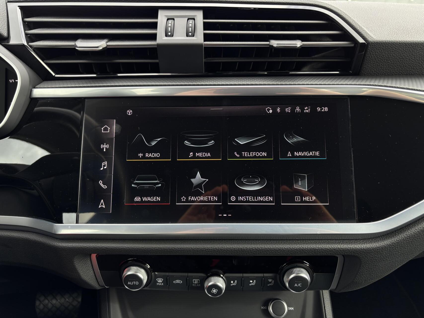 Foto van Audi Q3 E-tron