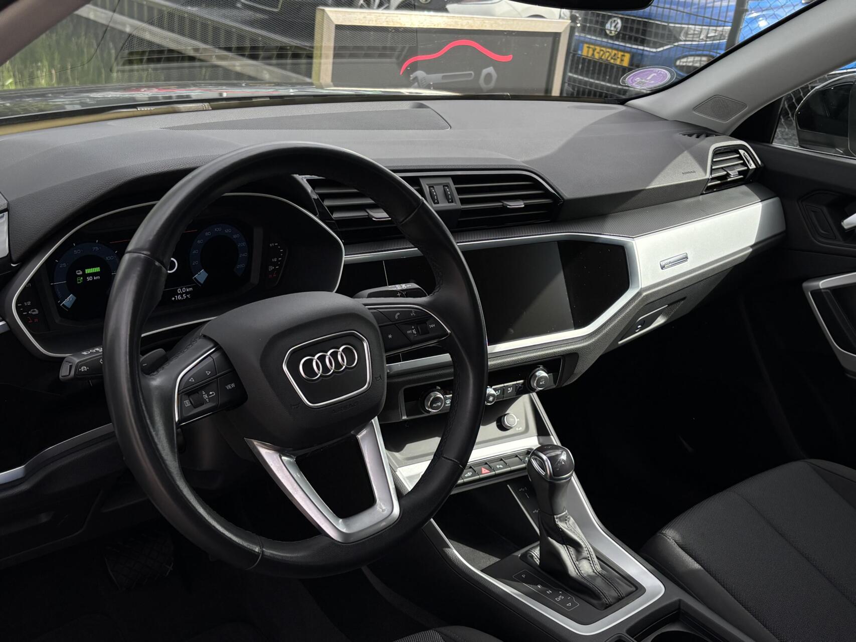 Foto van Audi Q3 E-tron