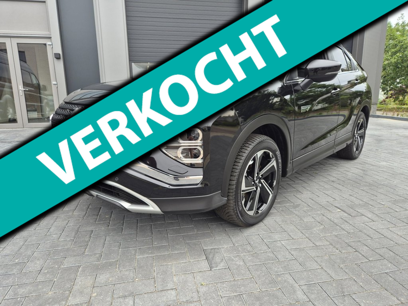 Mitsubishi Mitsubishi Eclipse Cross 2.4 PHEV Business Intense+Camera 2023 Plug in Hybride 2023 - voorkant