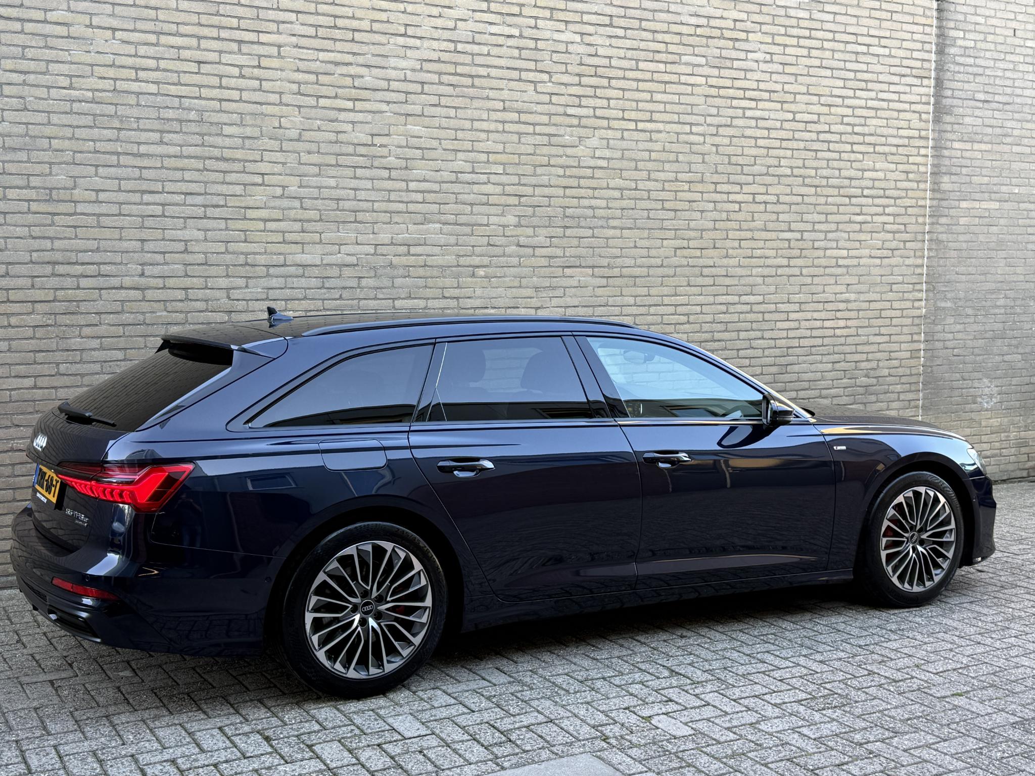 Foto van Audi A6 Avant 55 TFSI E