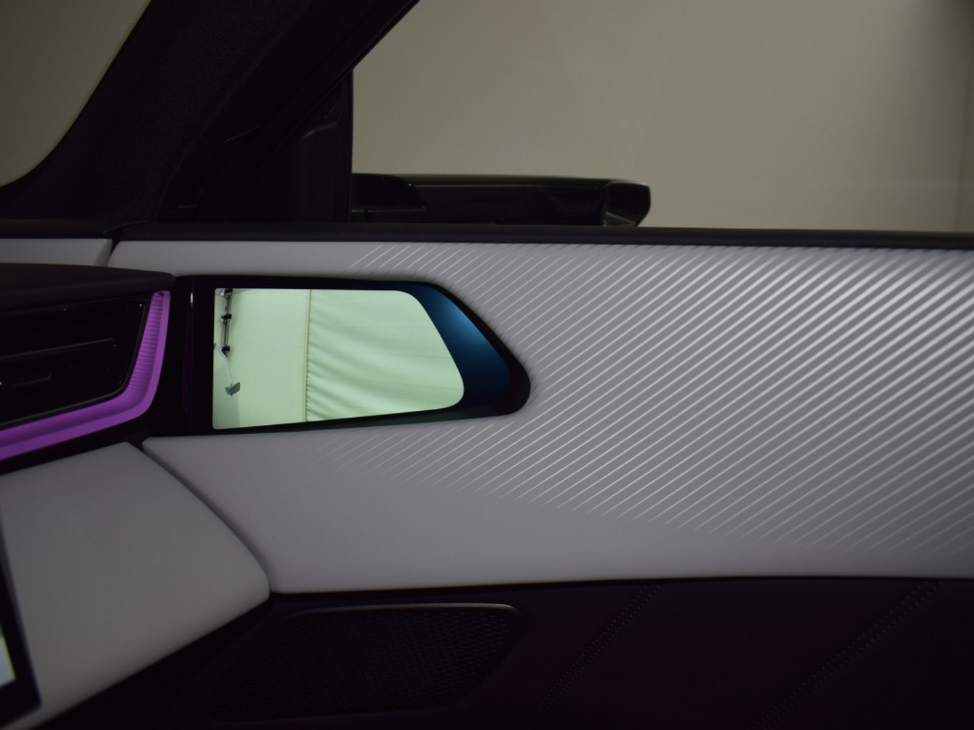 Foto van Mazda Cx-6e