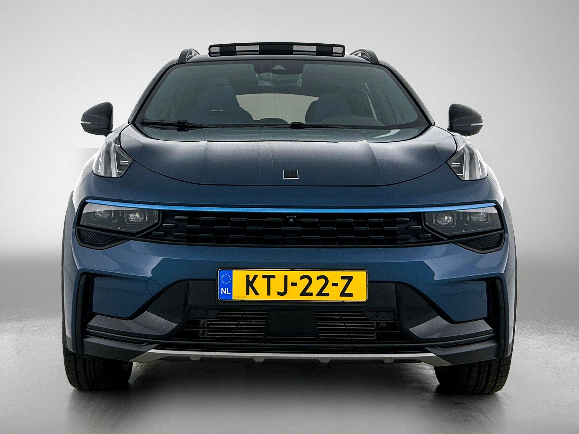 Foto van LYNK & Co 01