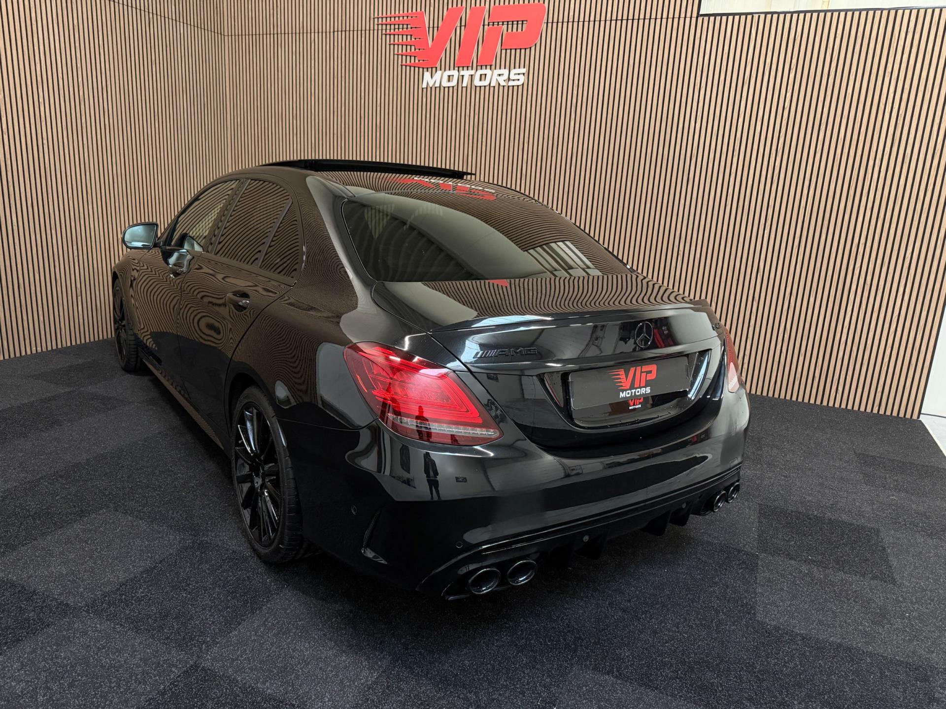 Foto van Mercedes-Benz AMG C 43