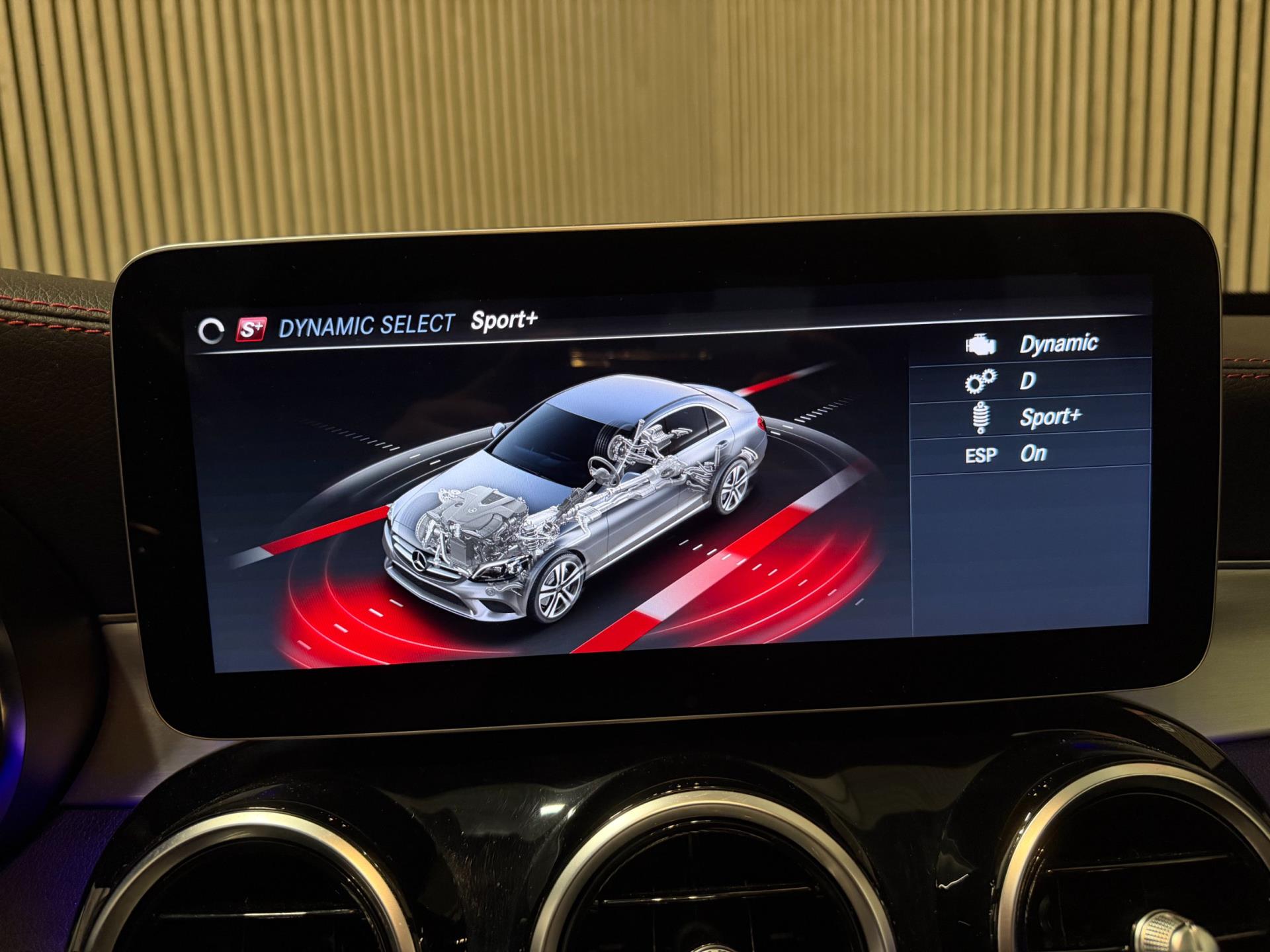 Foto van Mercedes-Benz AMG C 43