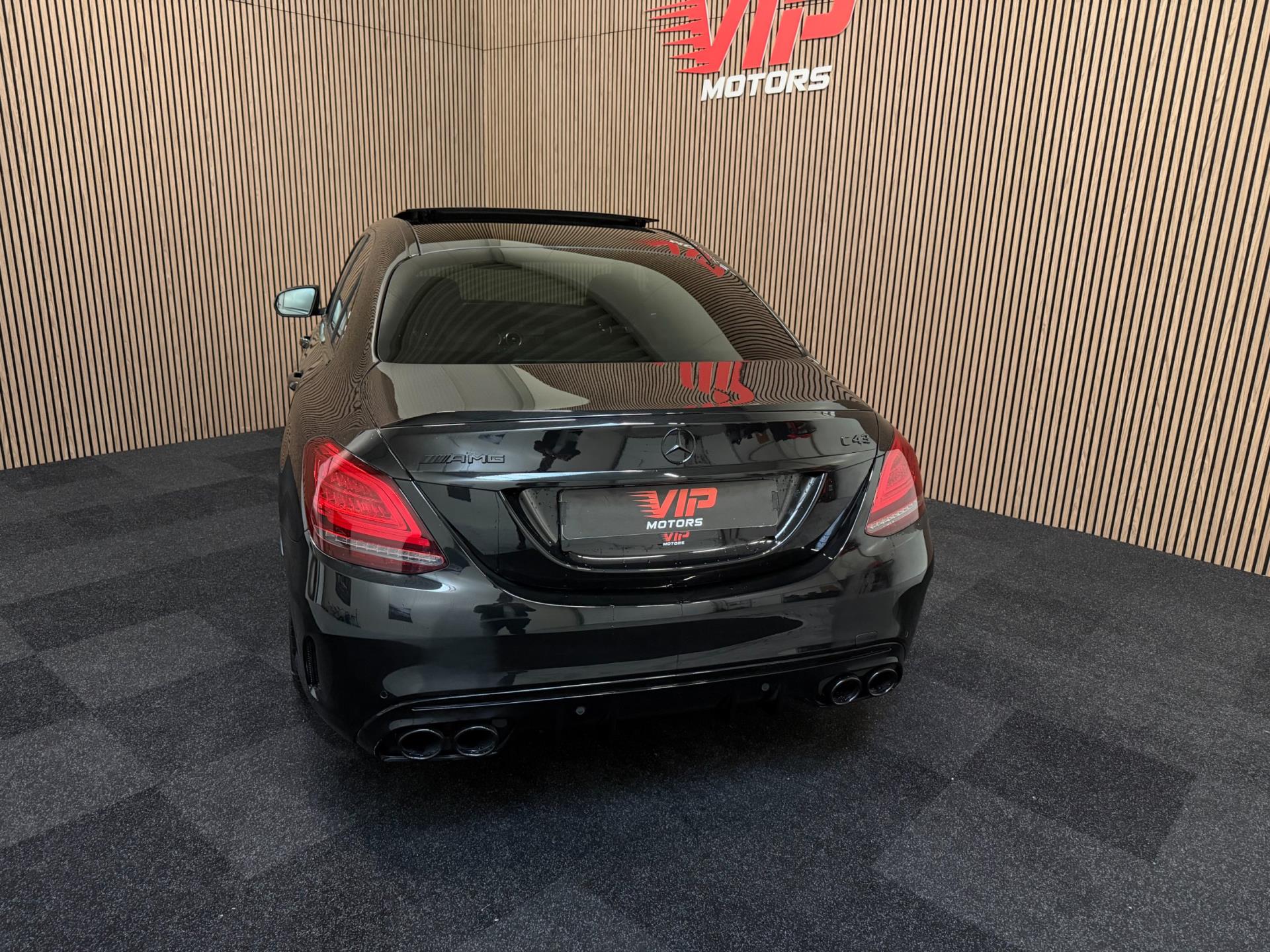 Foto van Mercedes-Benz AMG C 43
