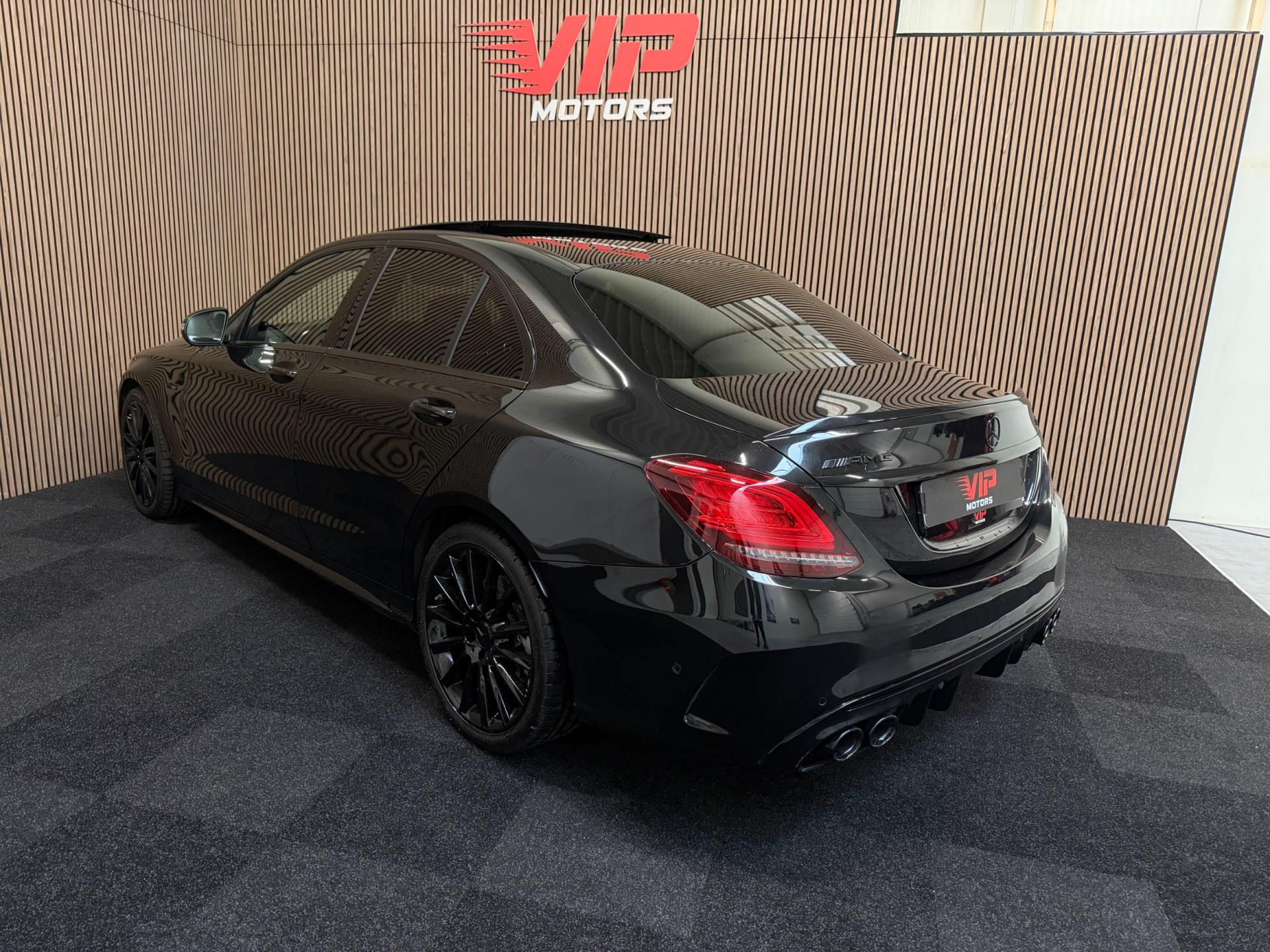 Foto van Mercedes-Benz AMG C 43