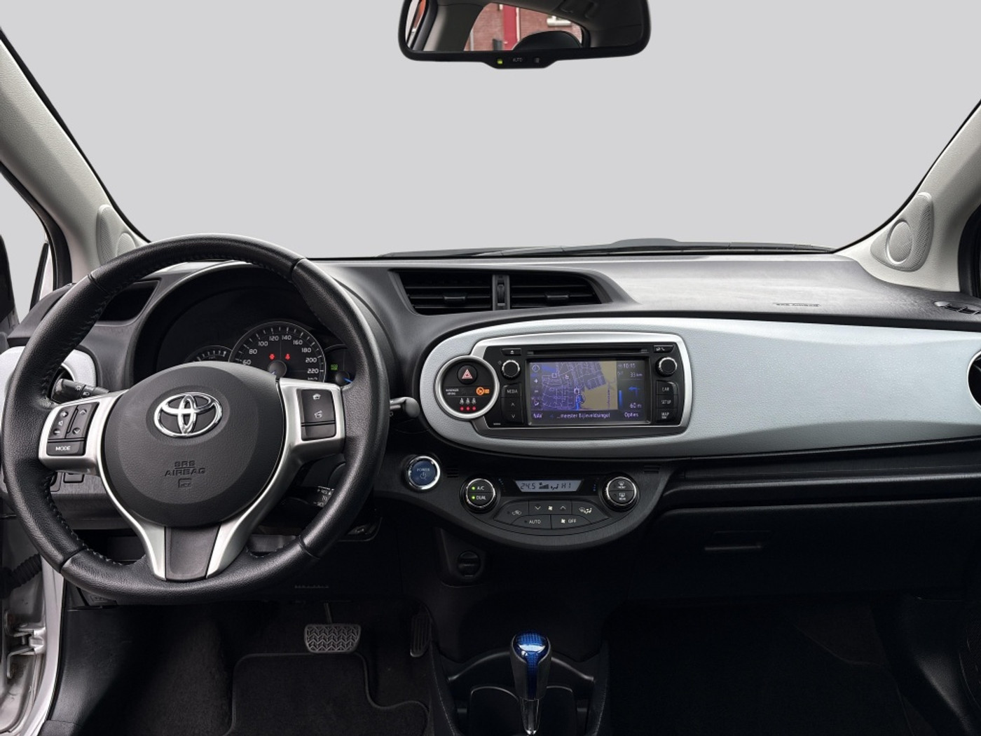 Foto van Toyota Toyota Yaris Hybrid