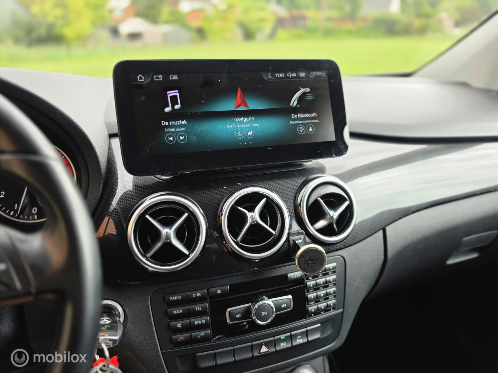 Foto van Mercedes-Benz B 200